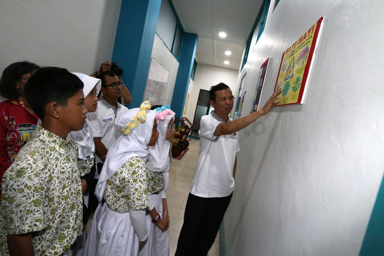 Peringati Hari Anak...