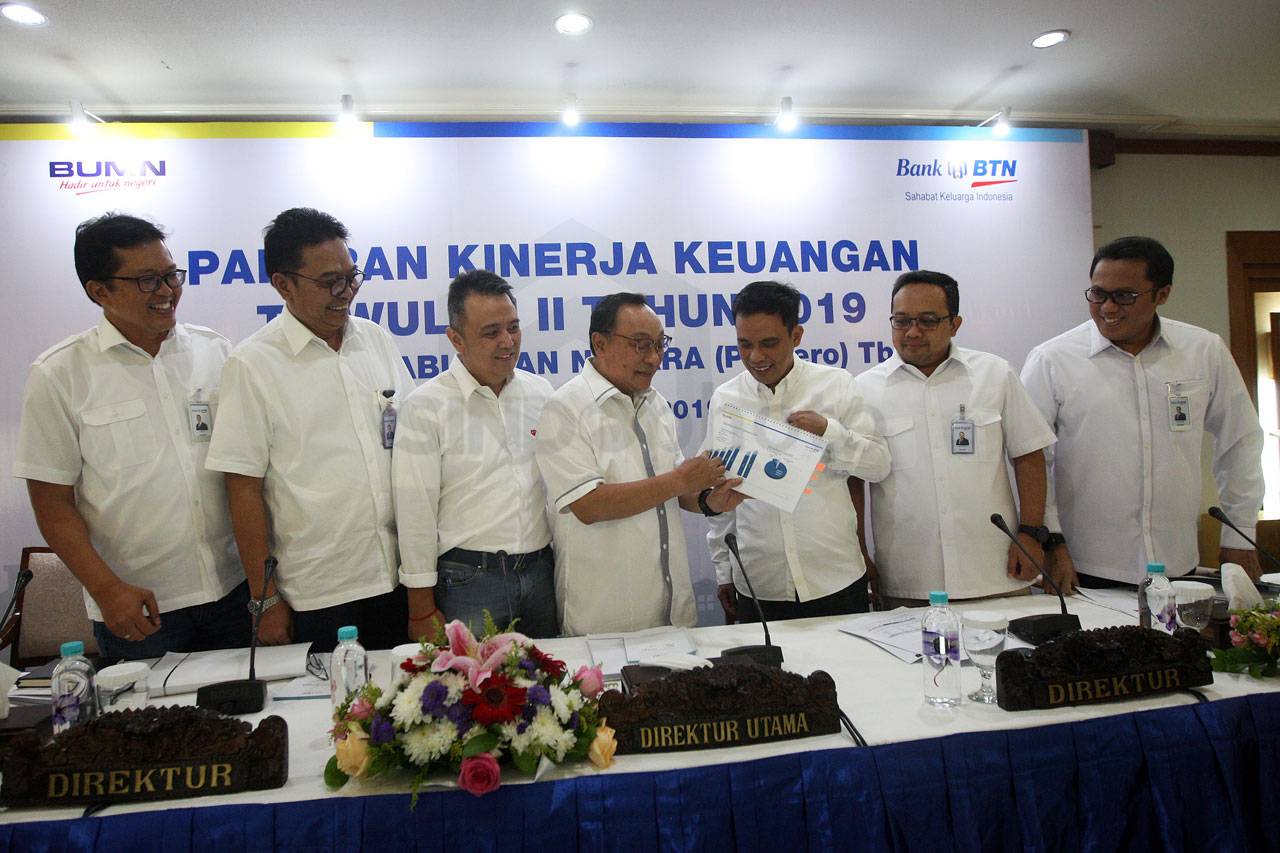 BTN Raih Laba Rp1,3...