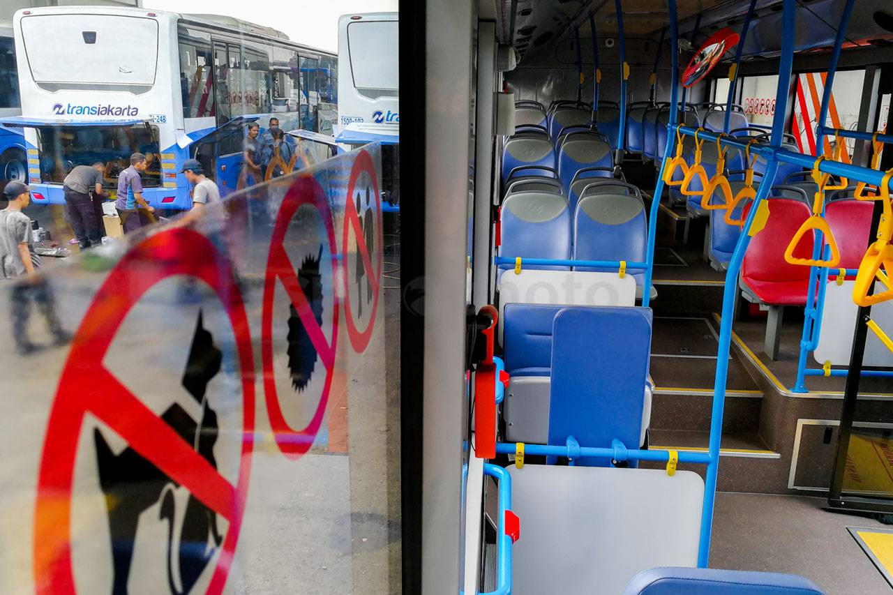 Transjakarta Terus Berkomitmen...