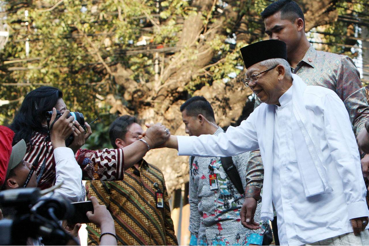 Presiden Jokowi Temui...