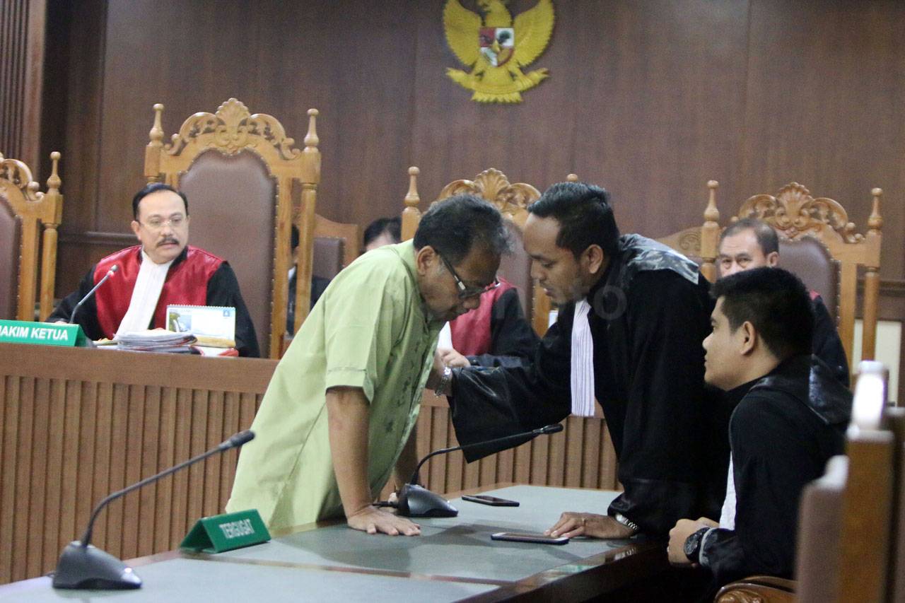 Mantan Direktur Hutama...