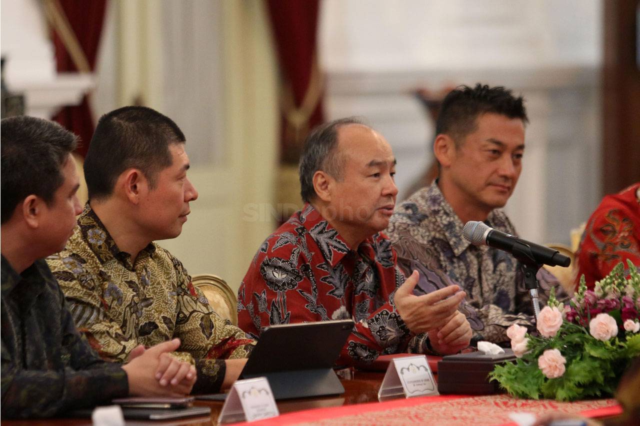 Presiden Jokowi Bertemu...
