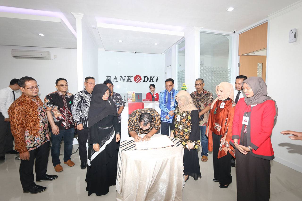Bank DKI Buka Kantor...