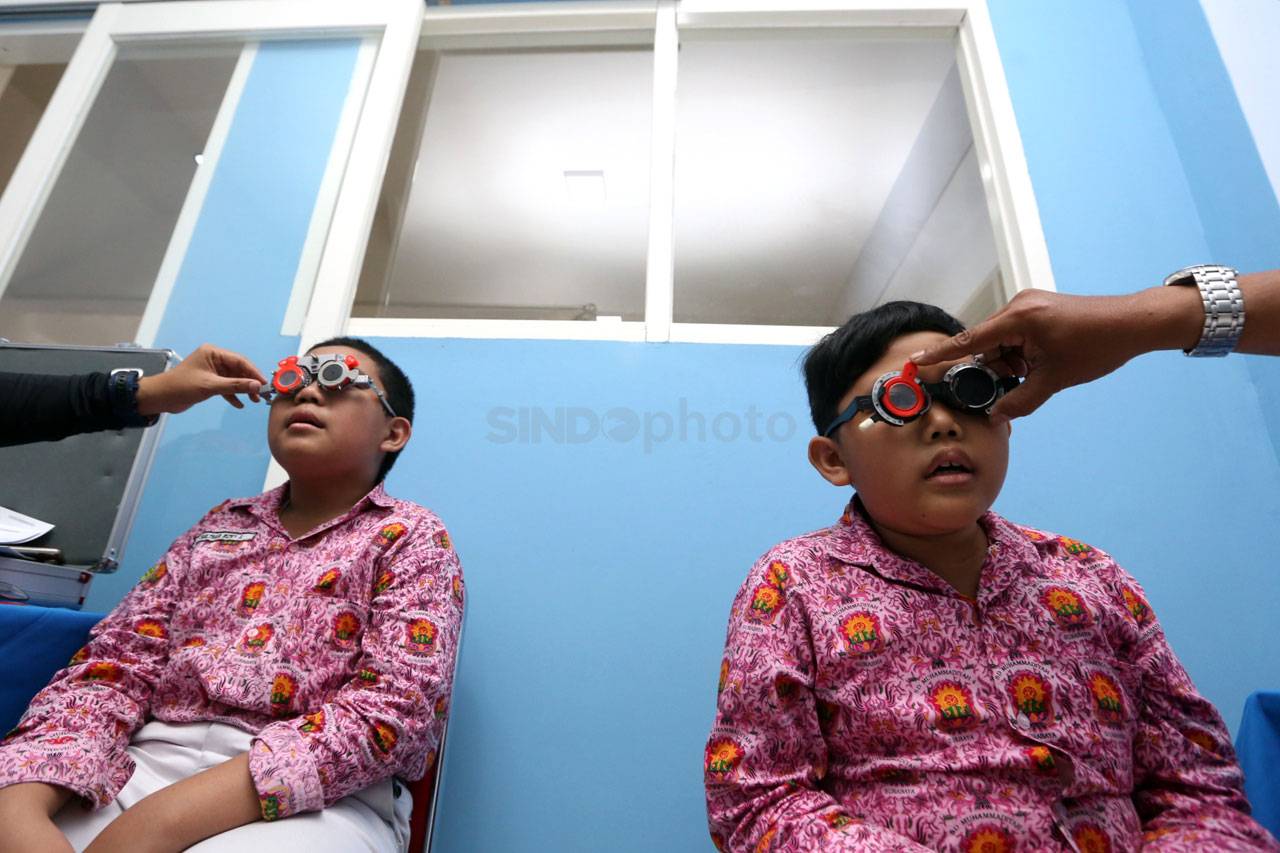 Pemeriksaan Kesehatan...