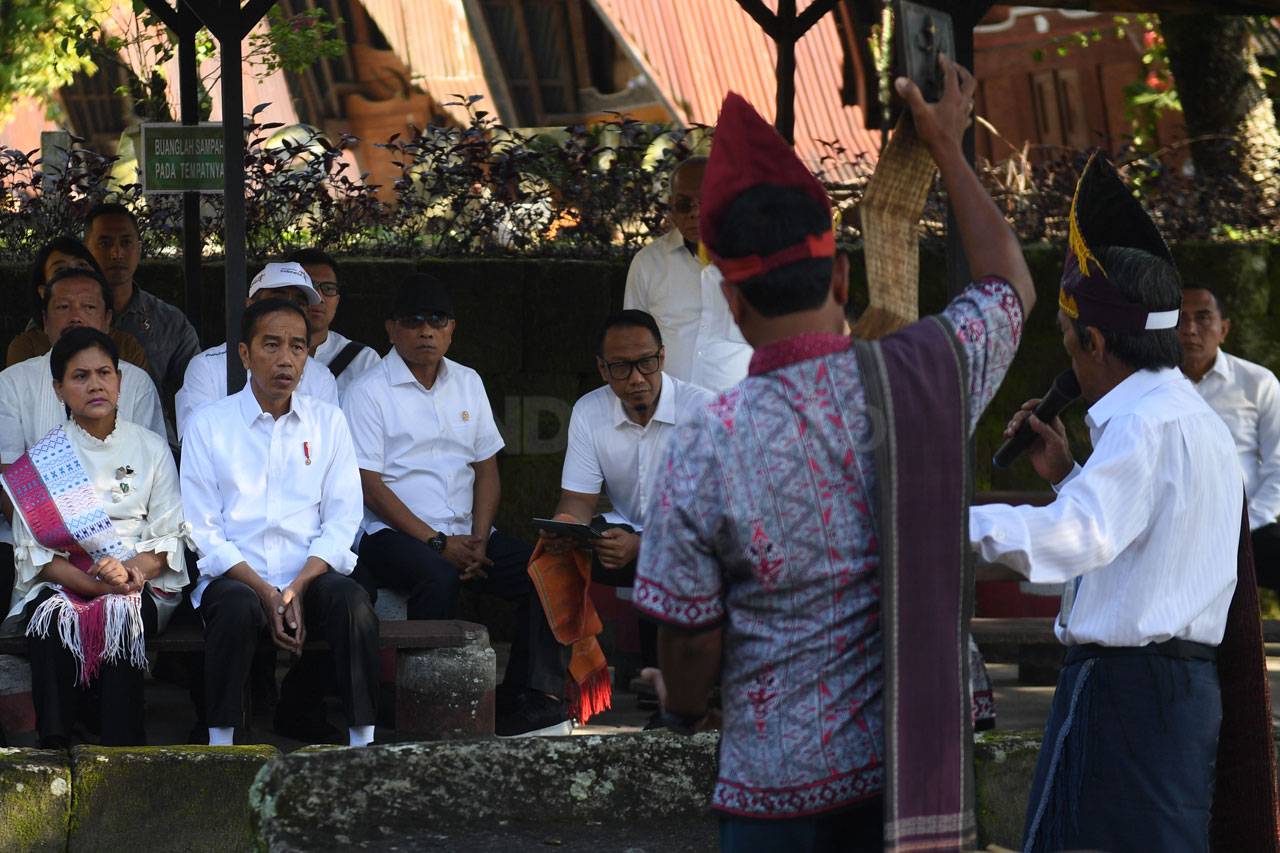 Presiden Jokowi Kunjungi...