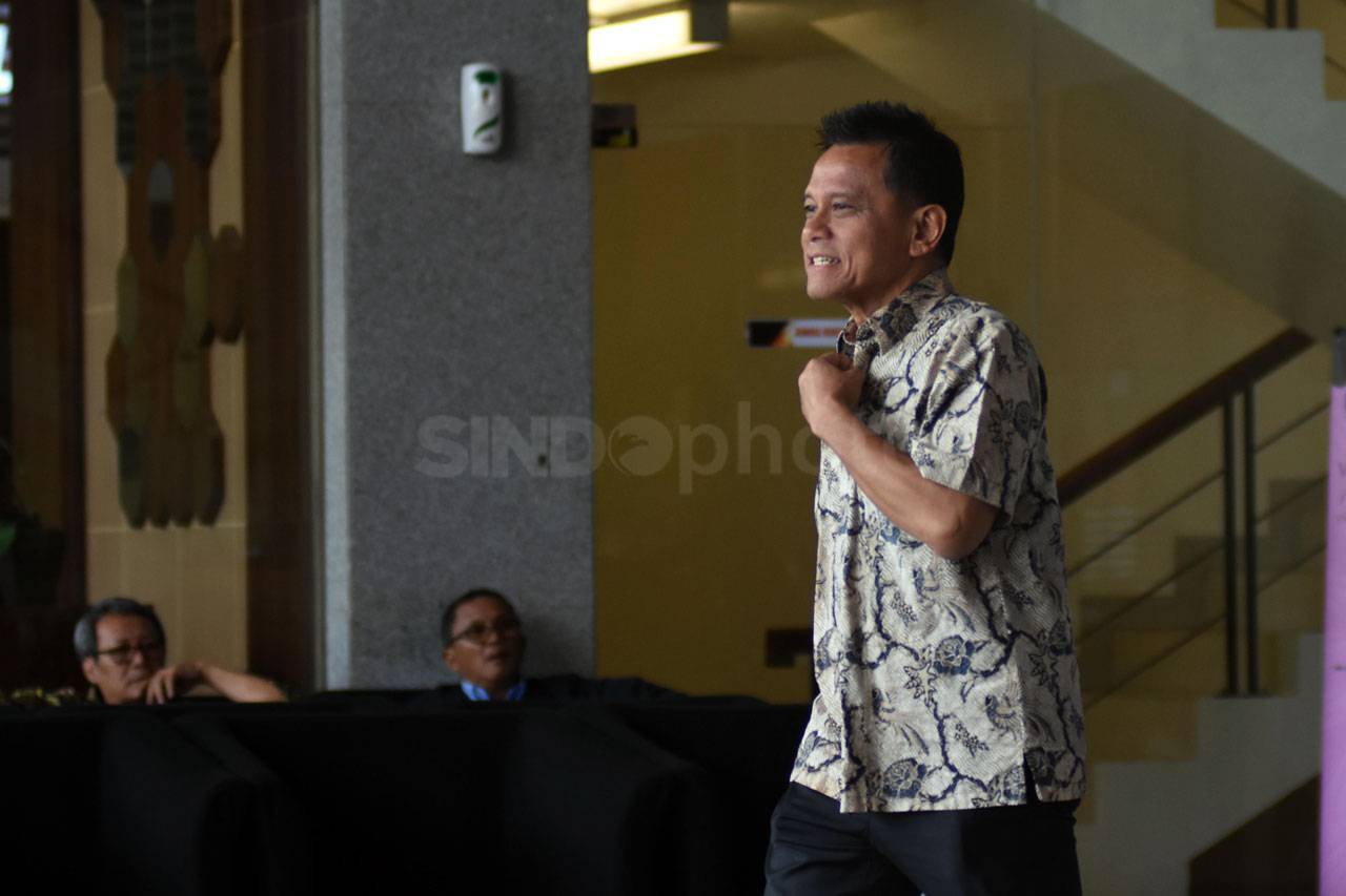 KPK Periksa Mantan Dirut...