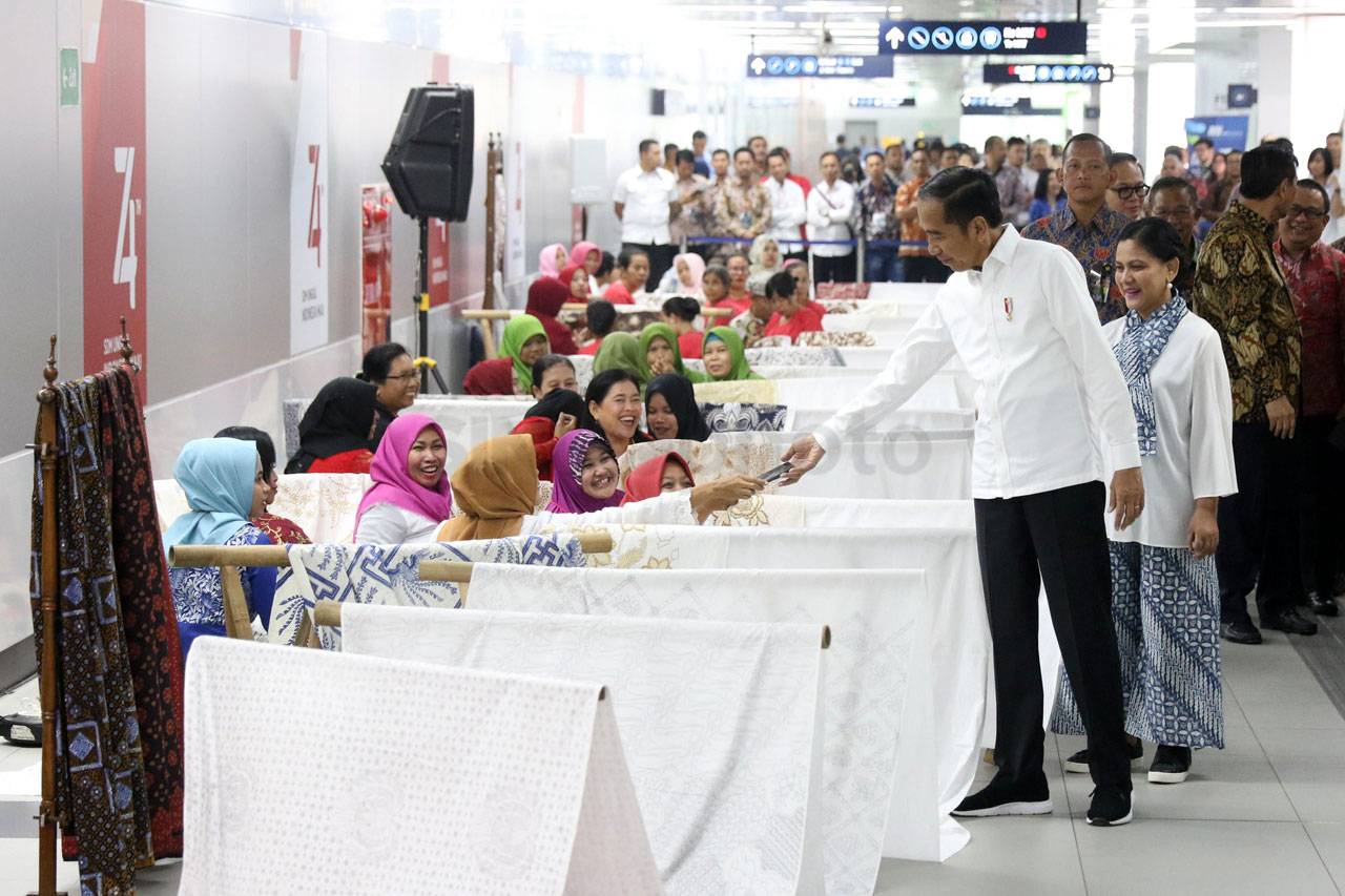 Presiden Jokowi Hadiri...