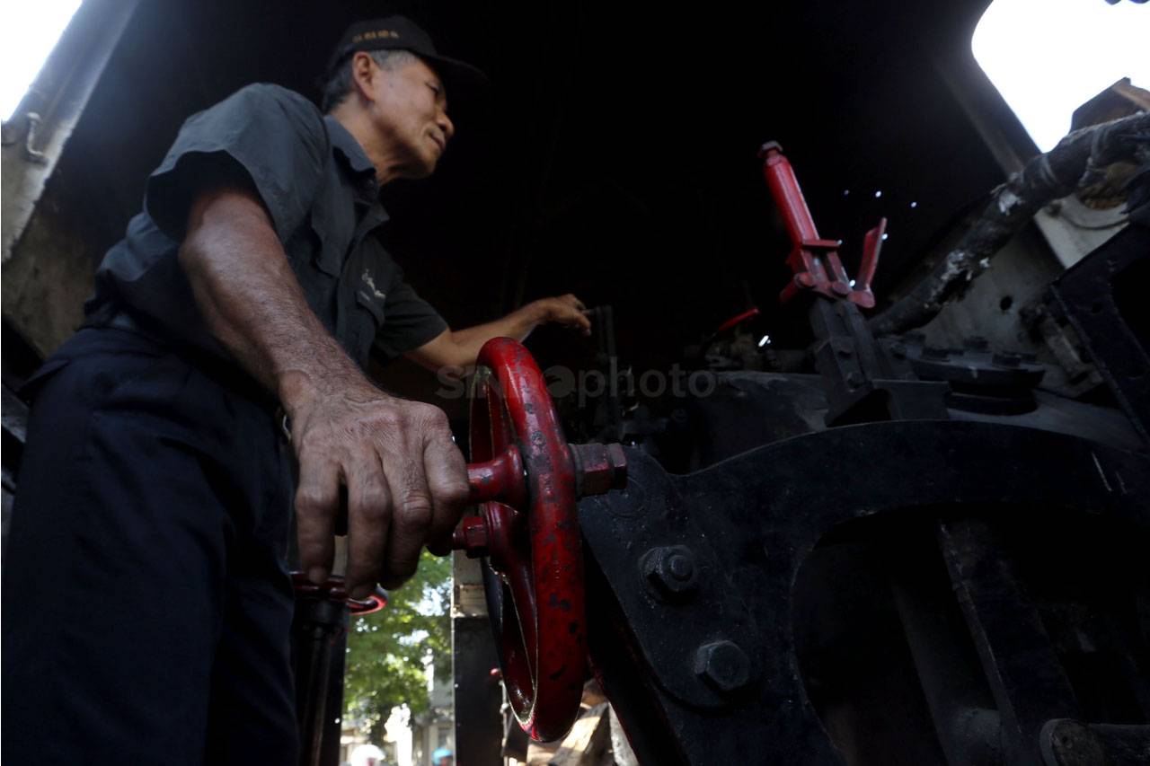Kereta Api Uap Jaladara,...