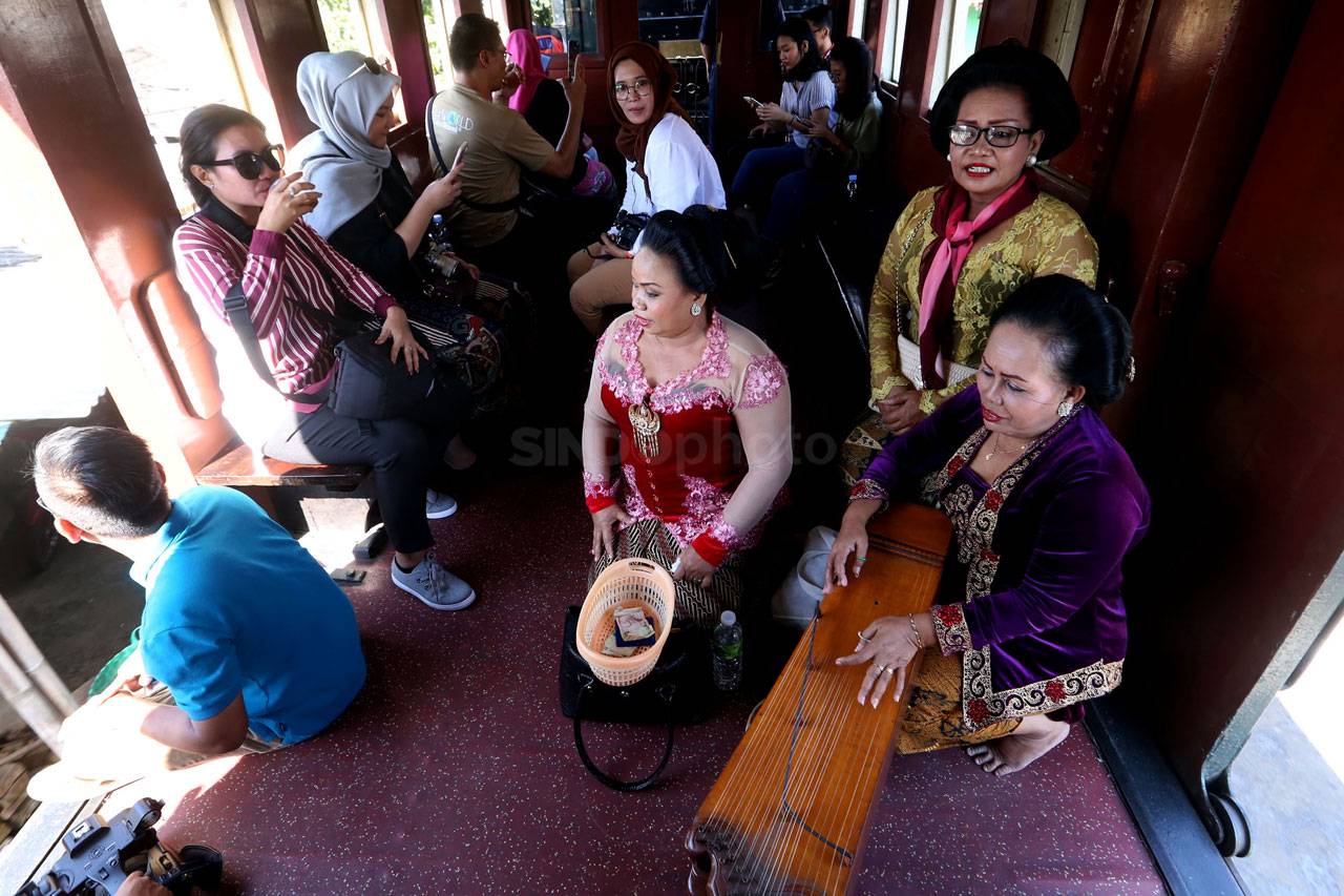 Kereta Api Uap Jaladara,...