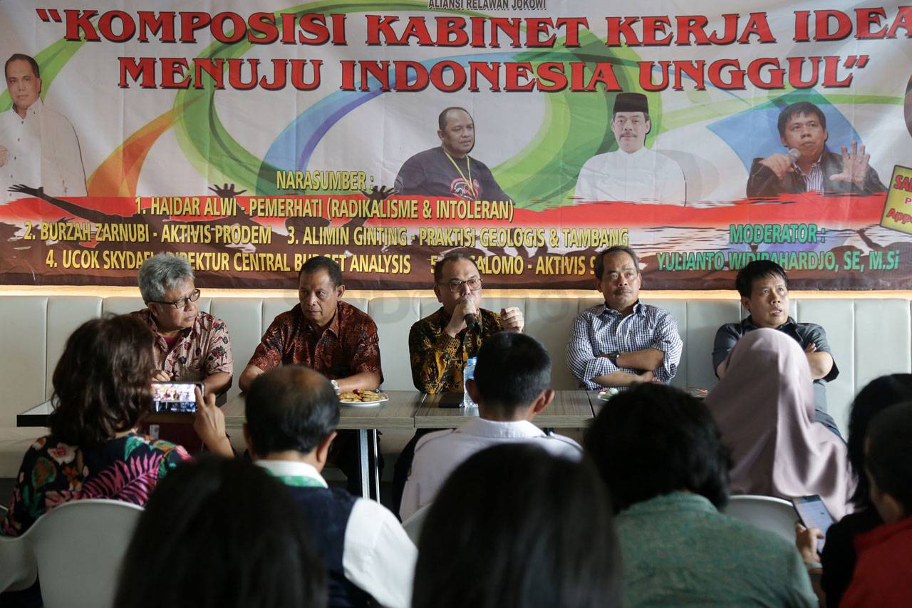 Diskusi Komposisi Kabinet...