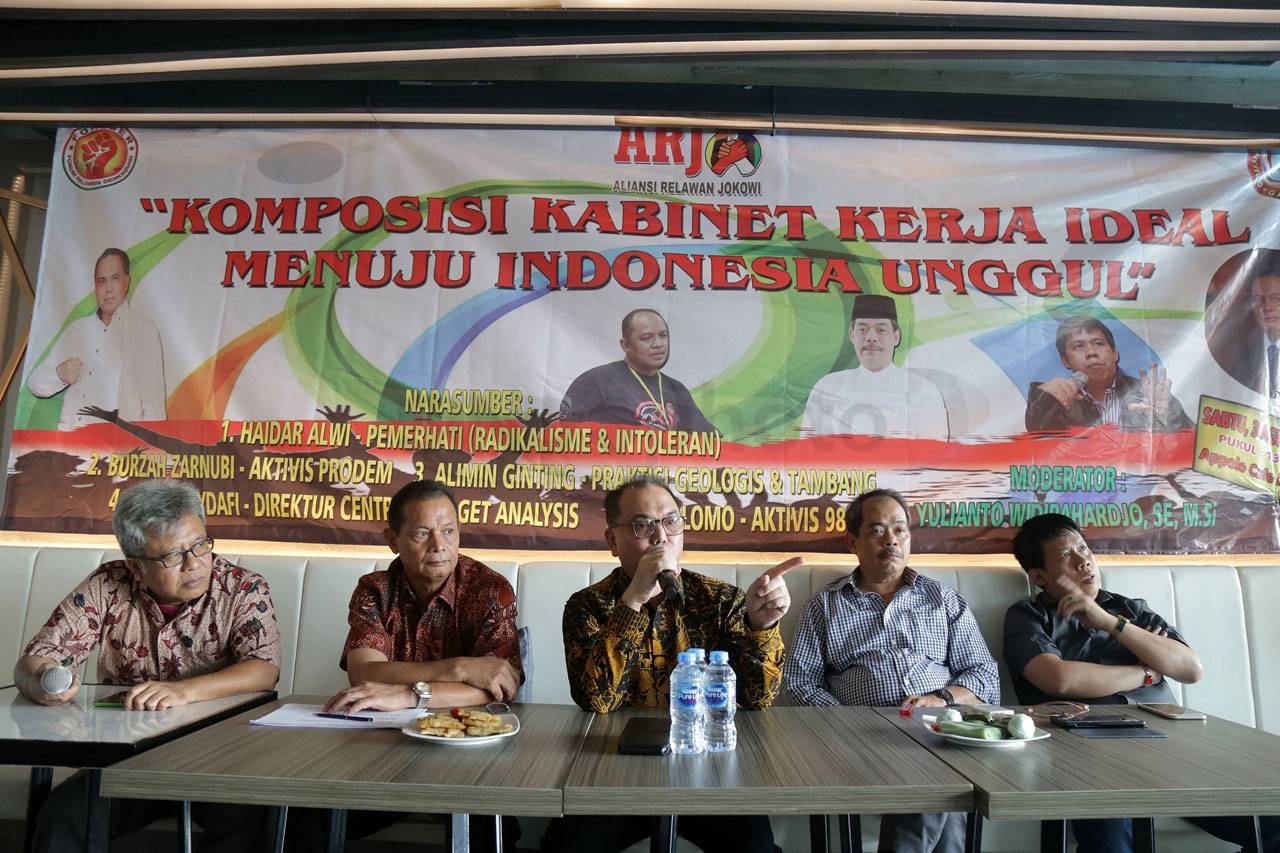 Diskusi Komposisi Kabinet...
