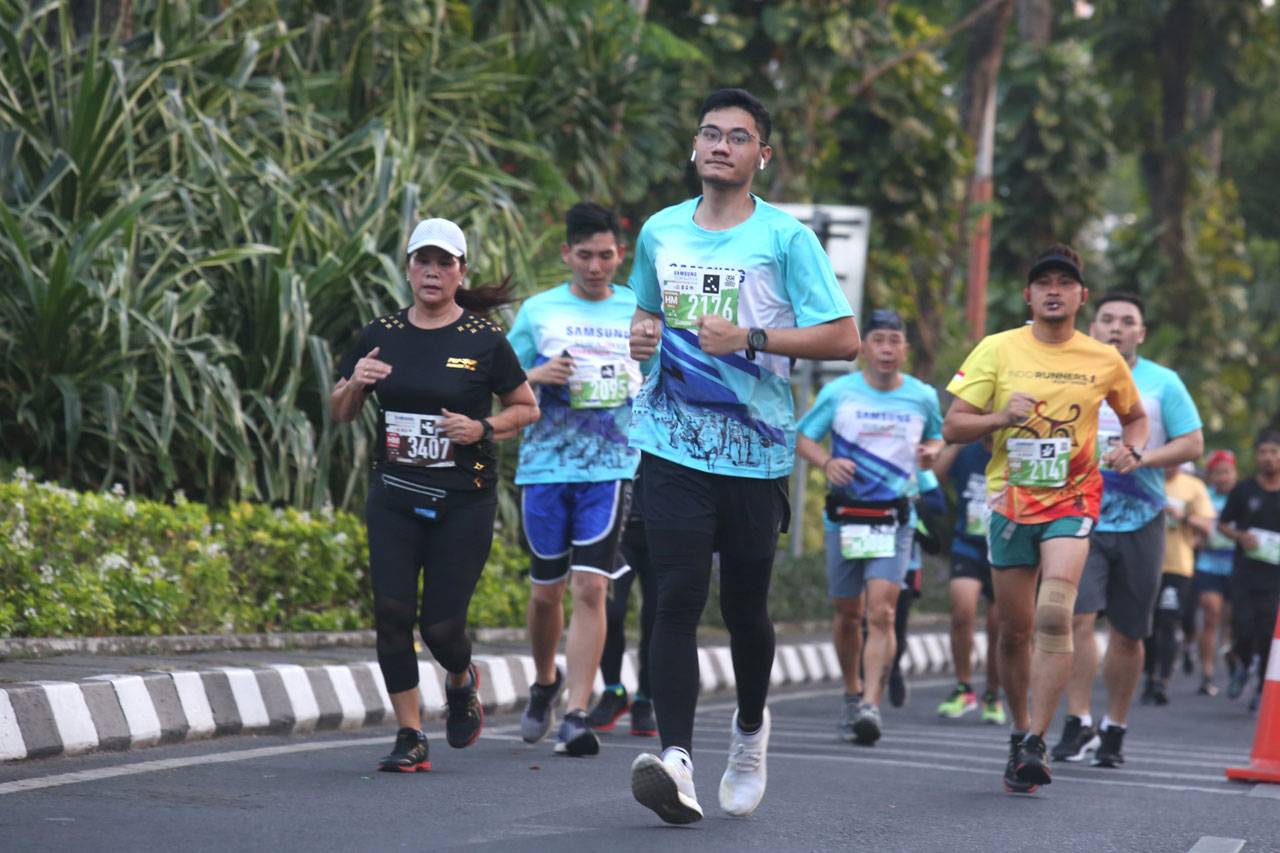 Ribuan Pelari Ikuti...