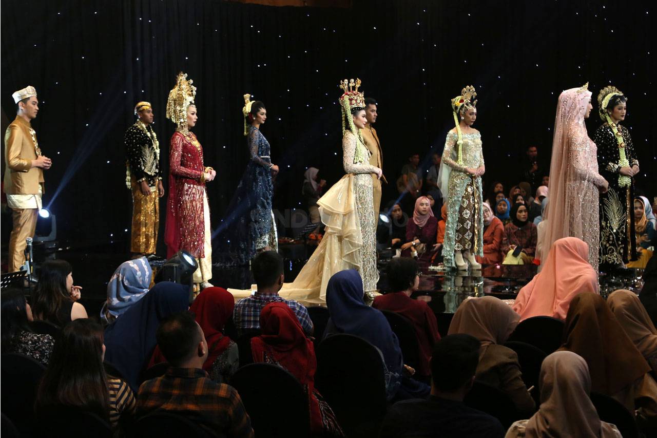 Fashion Show Busana...