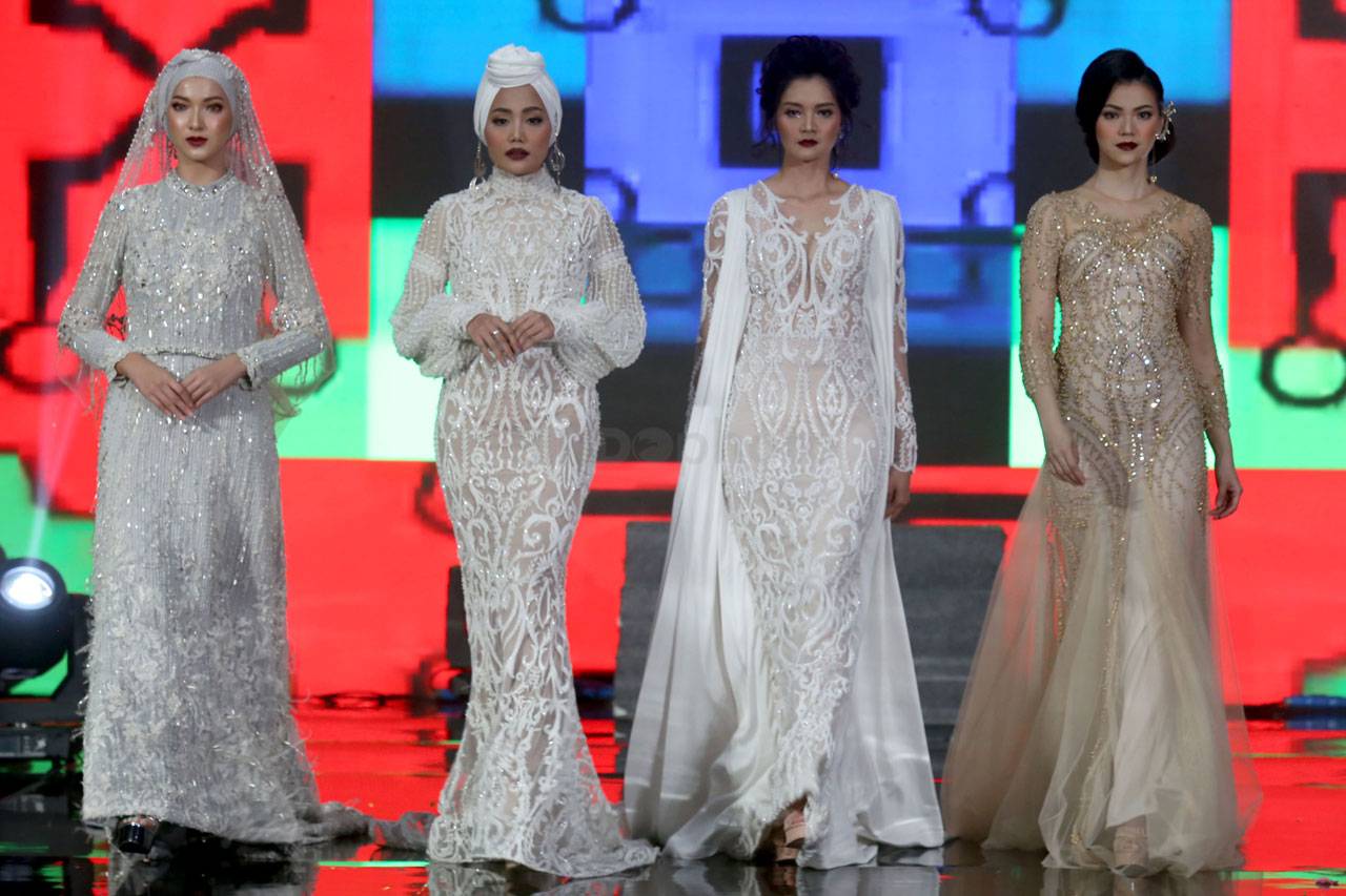 Fashion Show Busana...