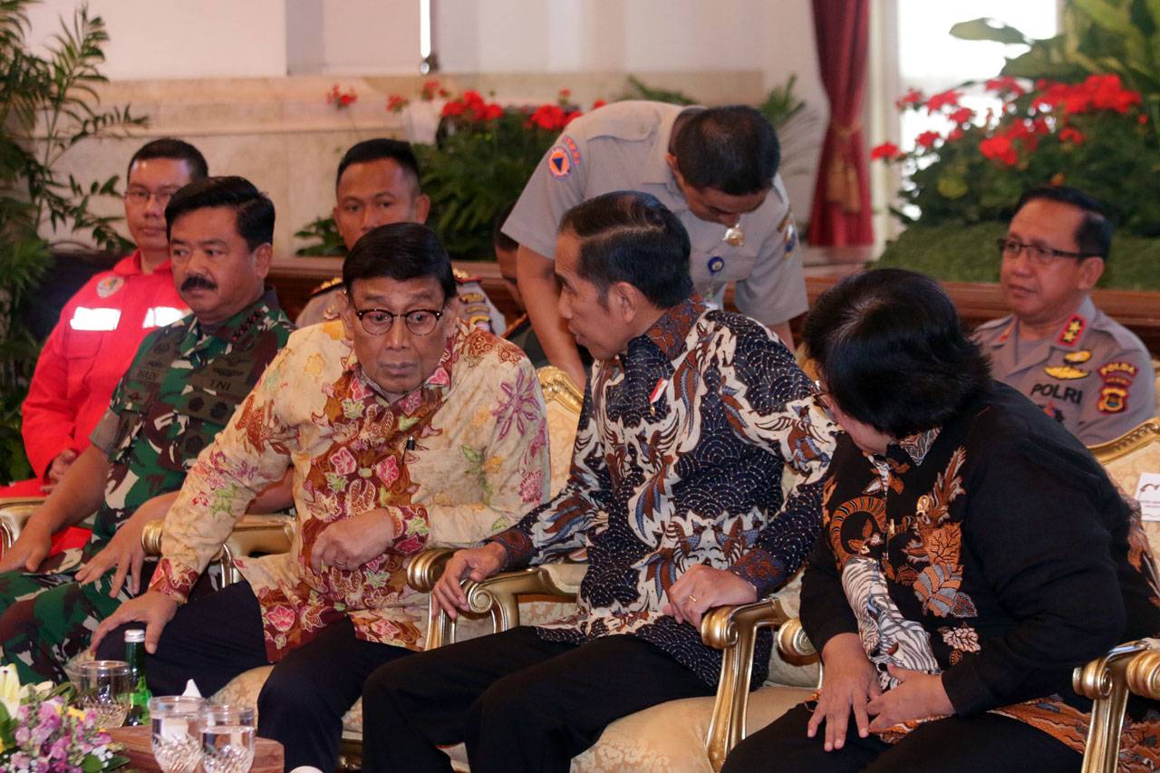 Presiden Jokowi Pimpin...