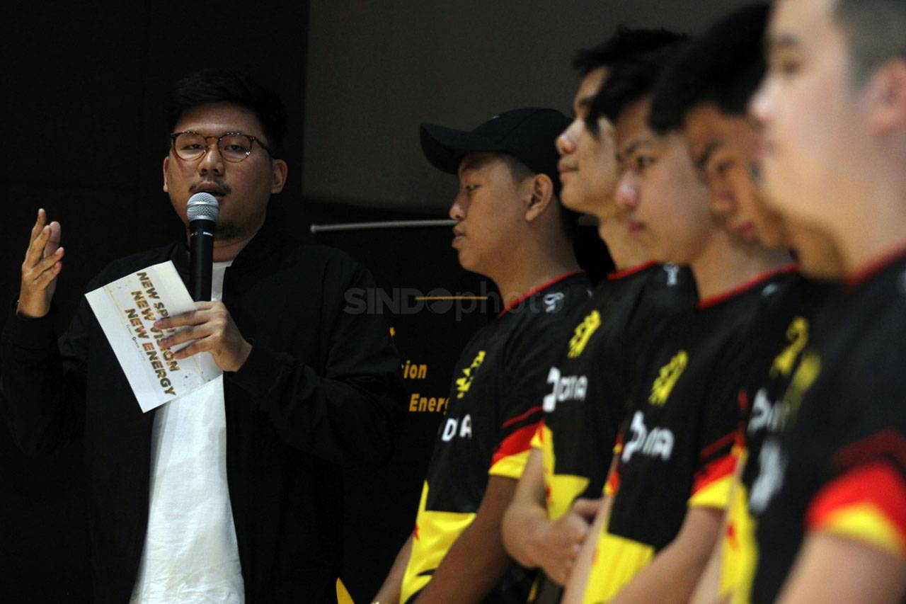ONIC Esports Luncurkan...