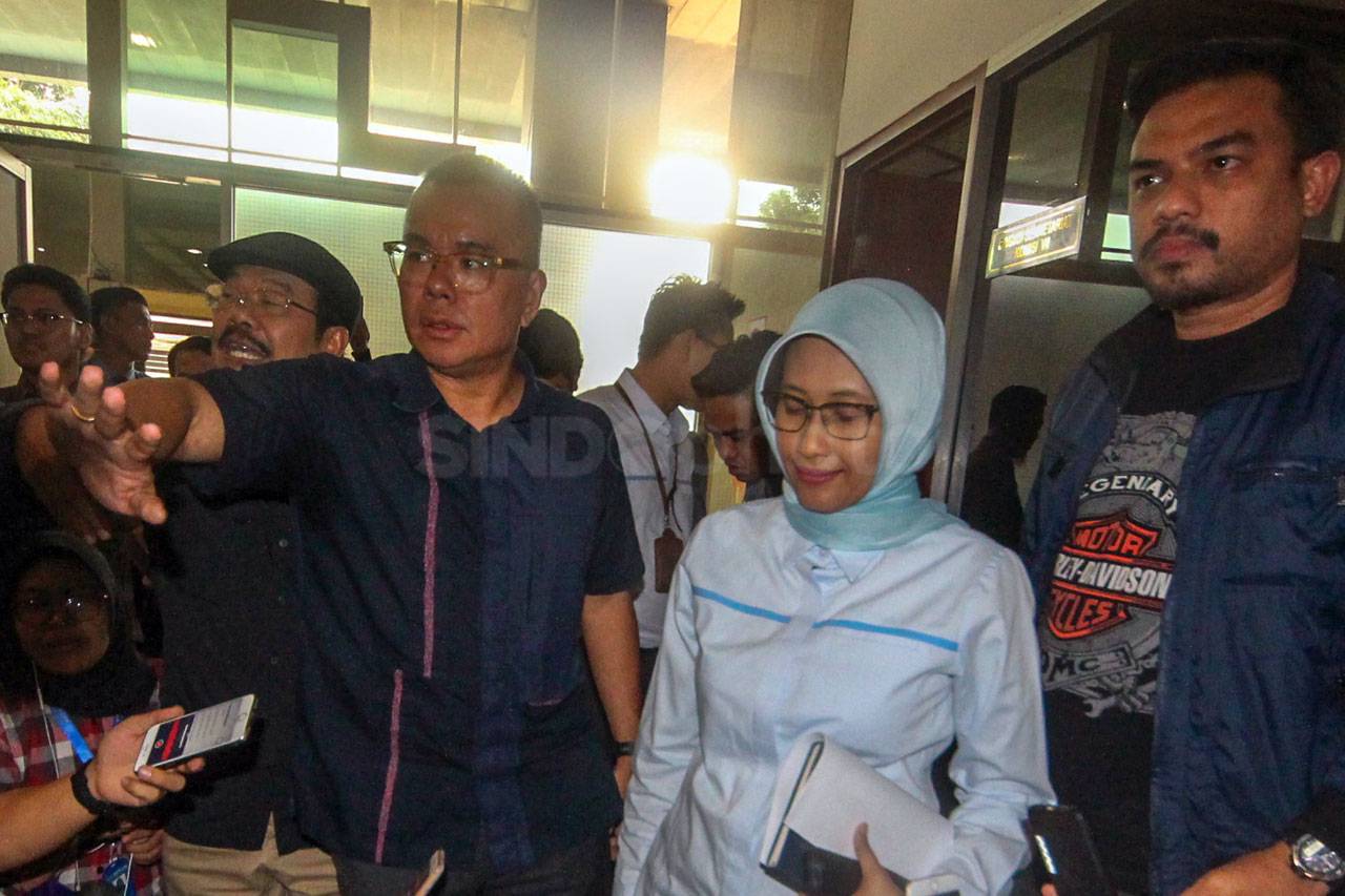 Komisi VII DPR Panggil...