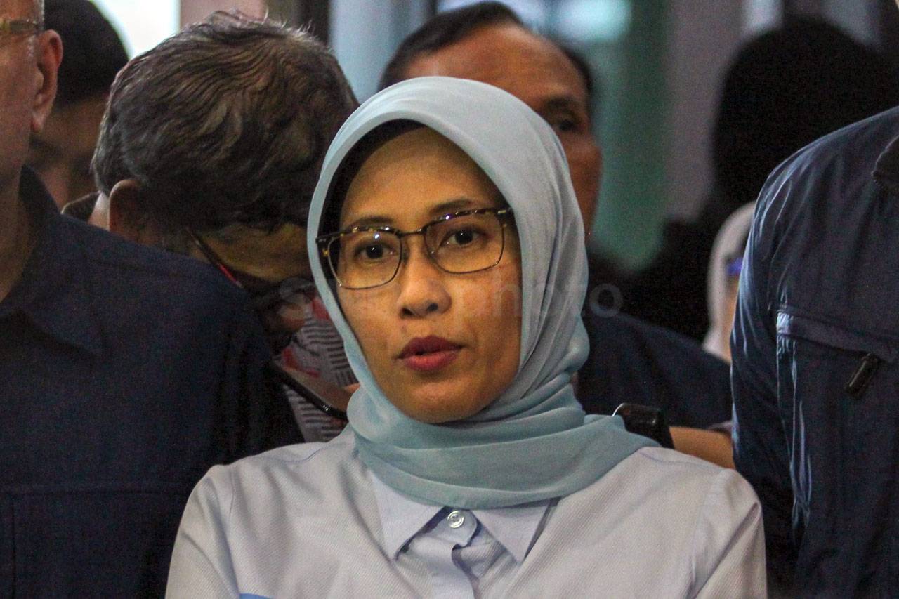 Komisi VII DPR Panggil...