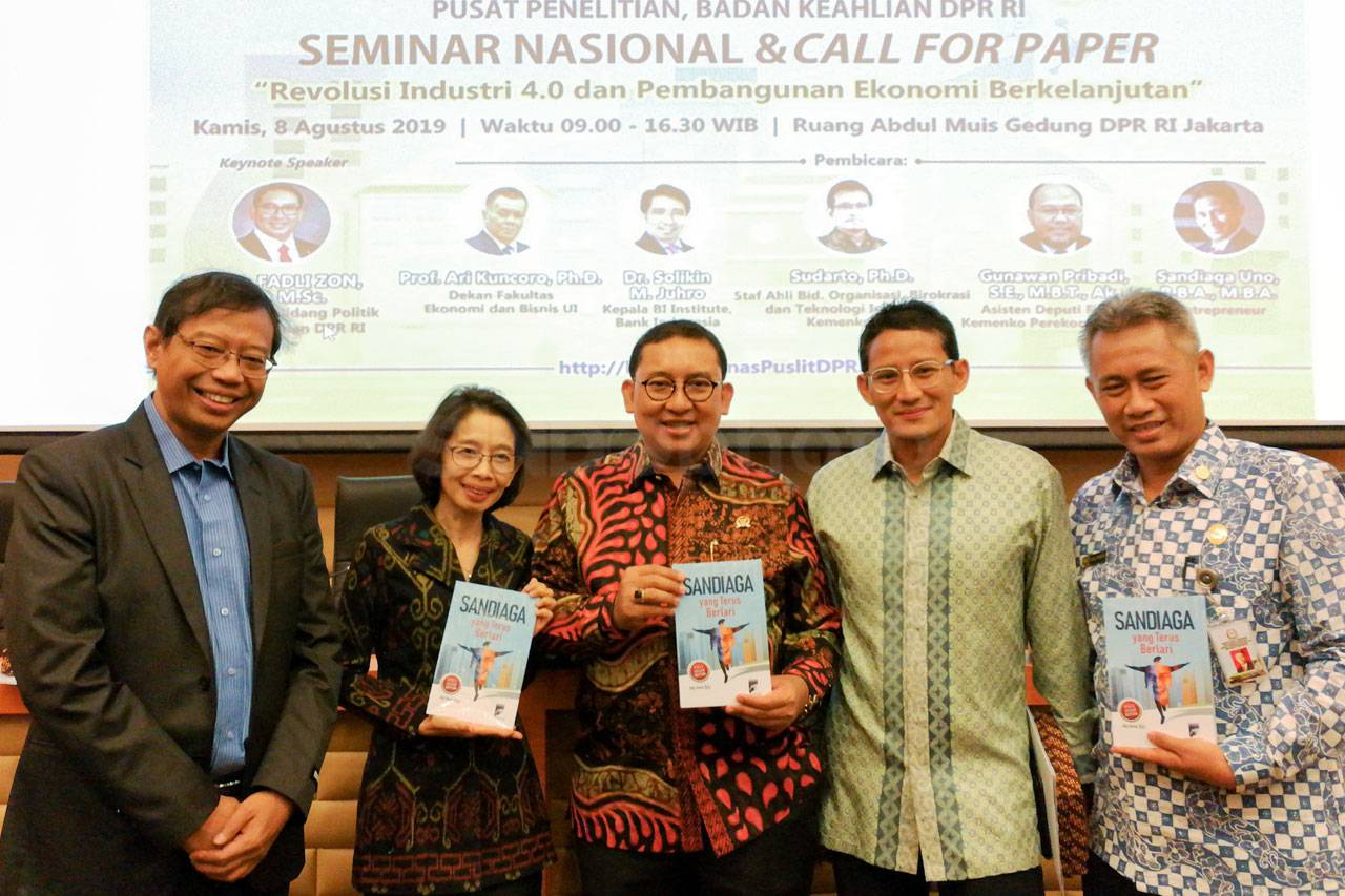 Seminar Revolusi Industri...