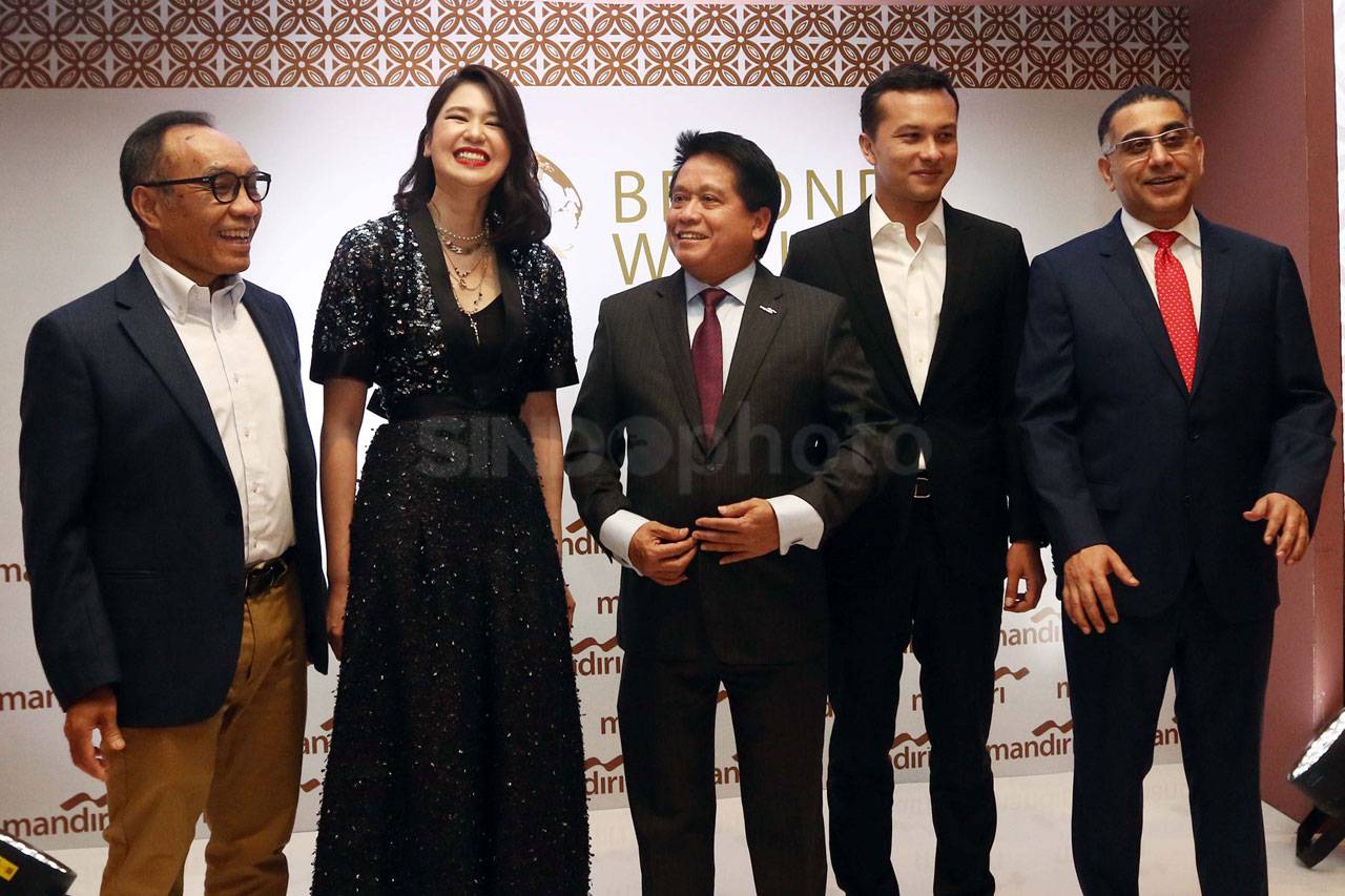 Bank Mandiri Luncurkan...
