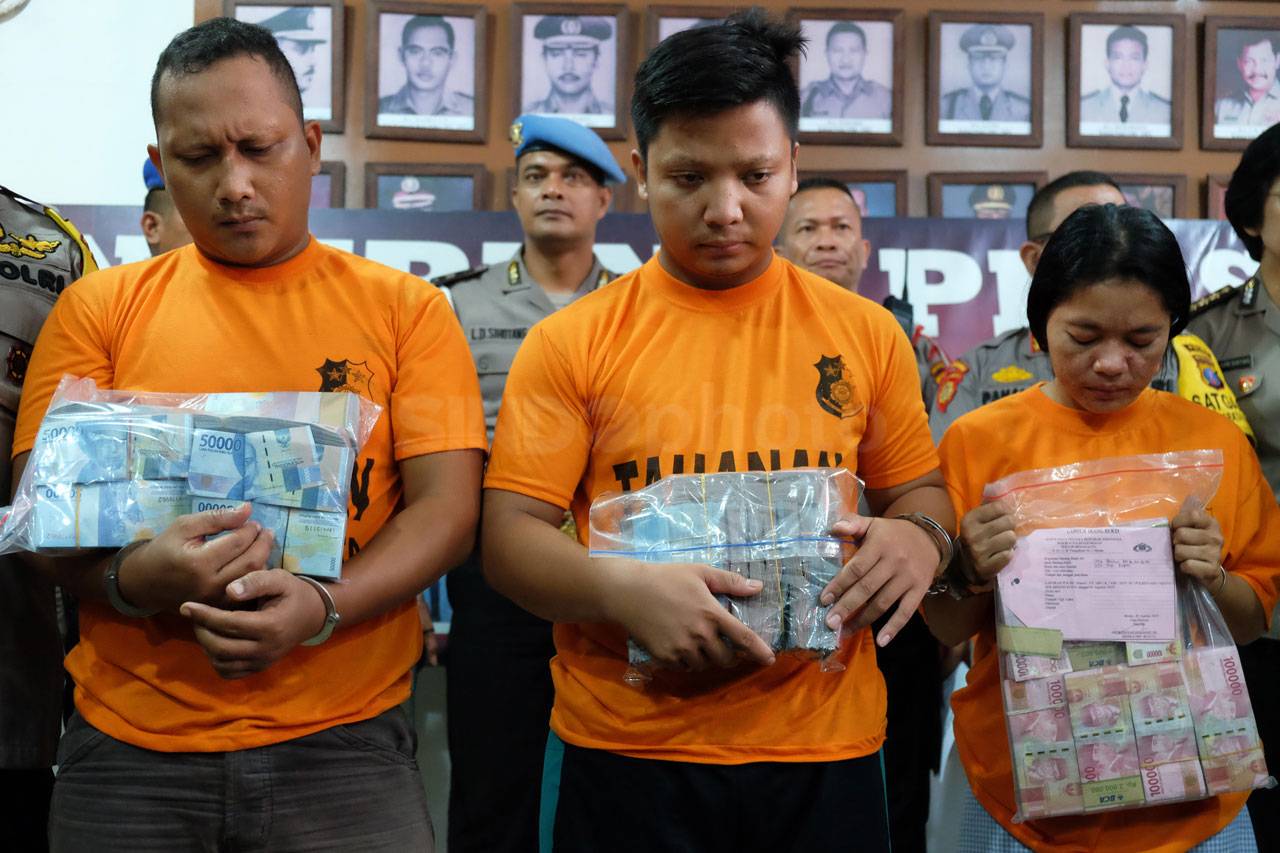 Polisi Tangkap Perampok...