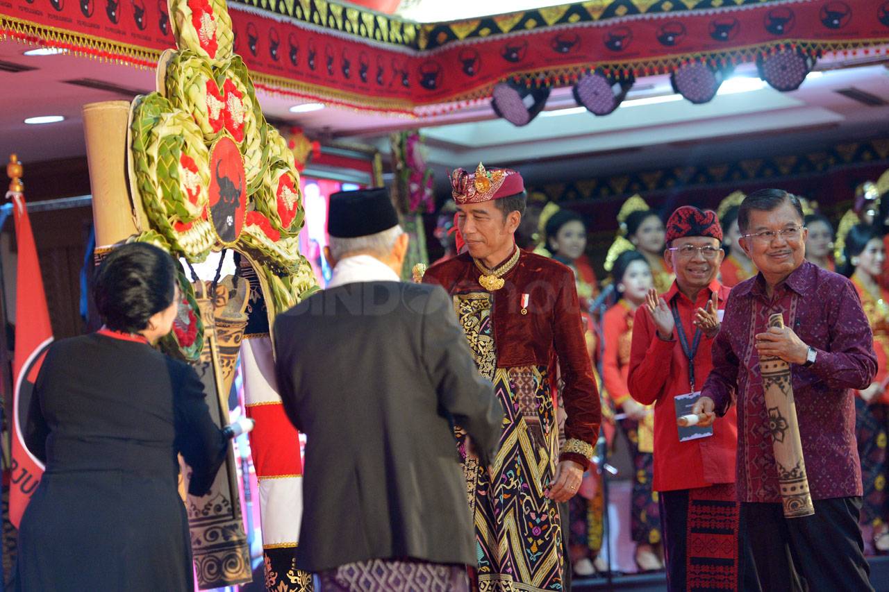 Presiden Jokowi Hadiri...