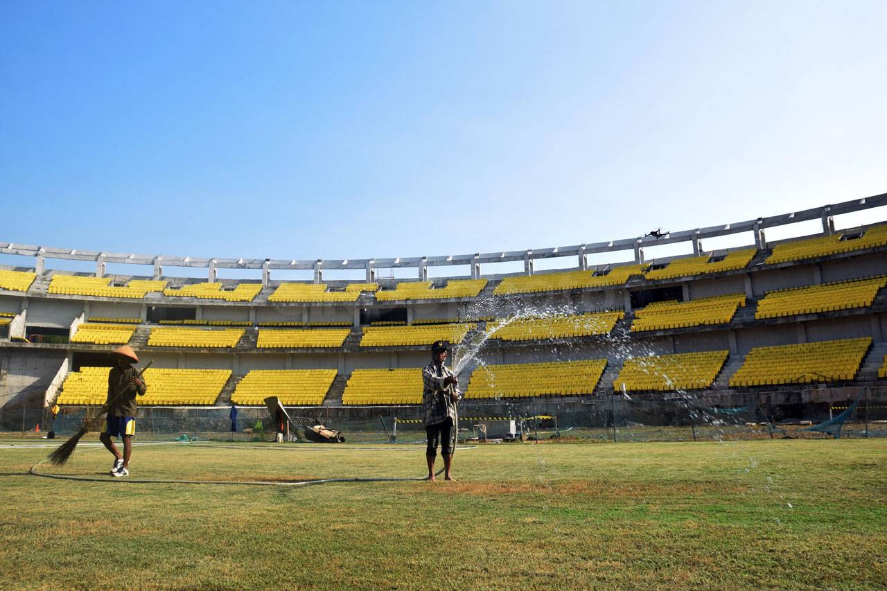 Progress Renovasi Stadion...