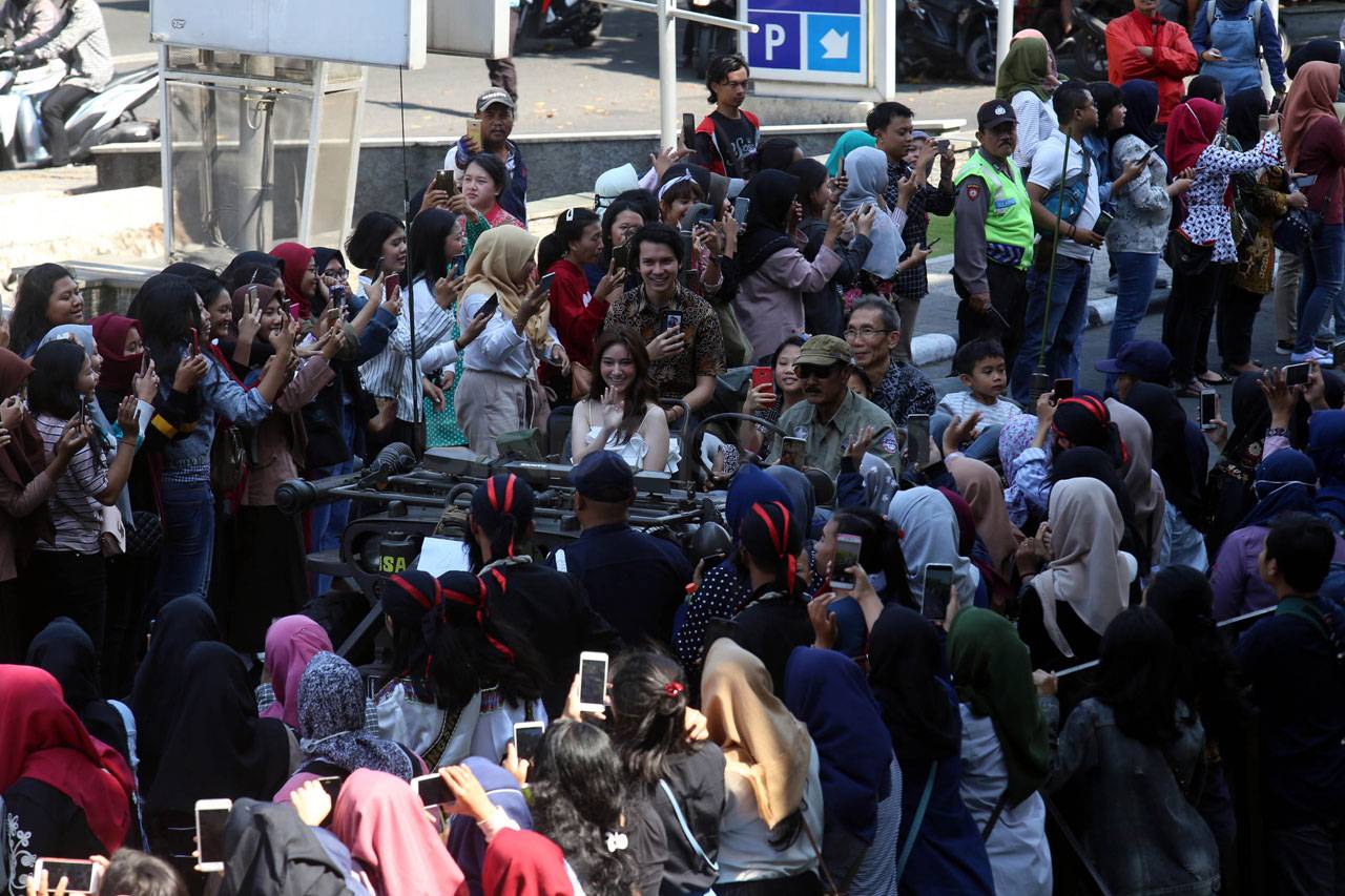 Warga Surabaya Antusias...