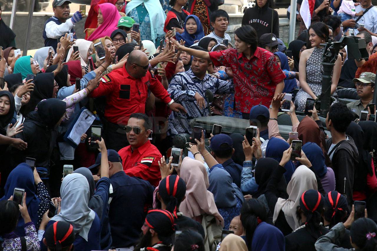 Warga Surabaya Antusias...