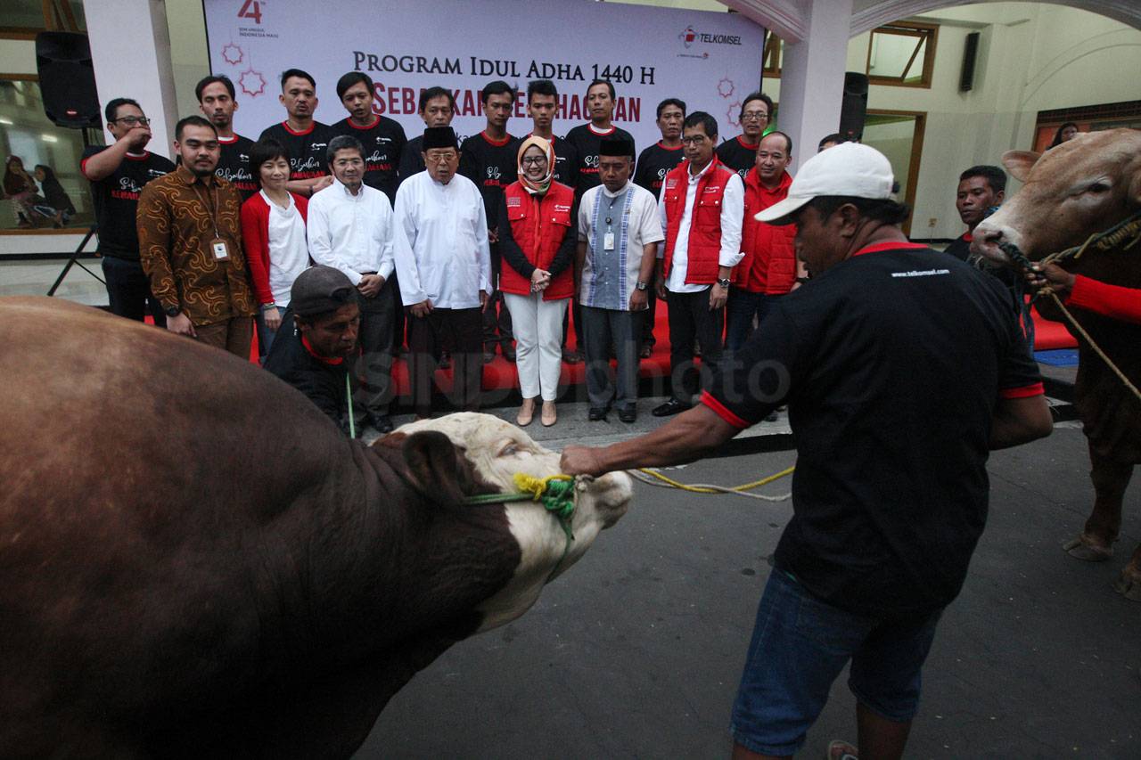 Telkomsel Serahkan 751...