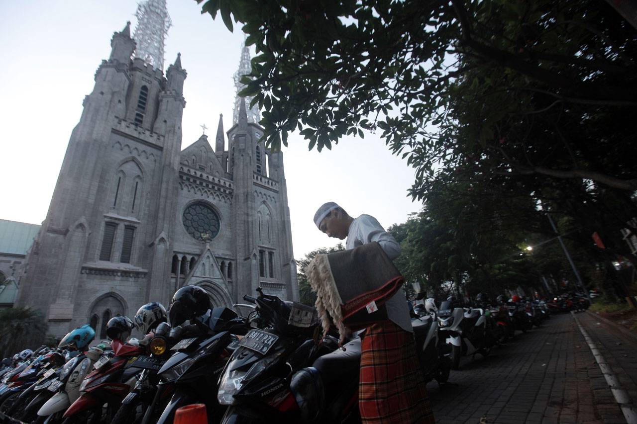 Gereja Katedral Sediakan...