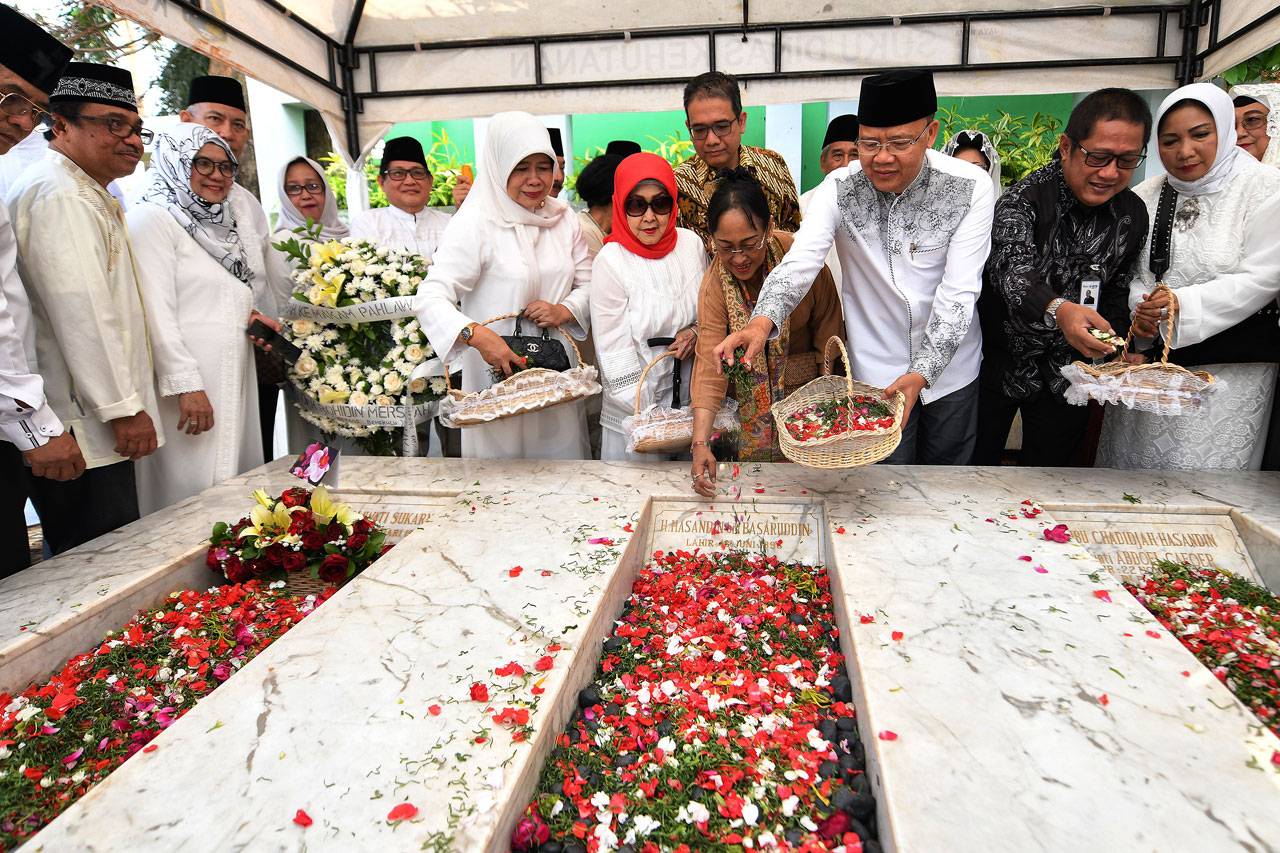 Ziarah Makam Fatmawati