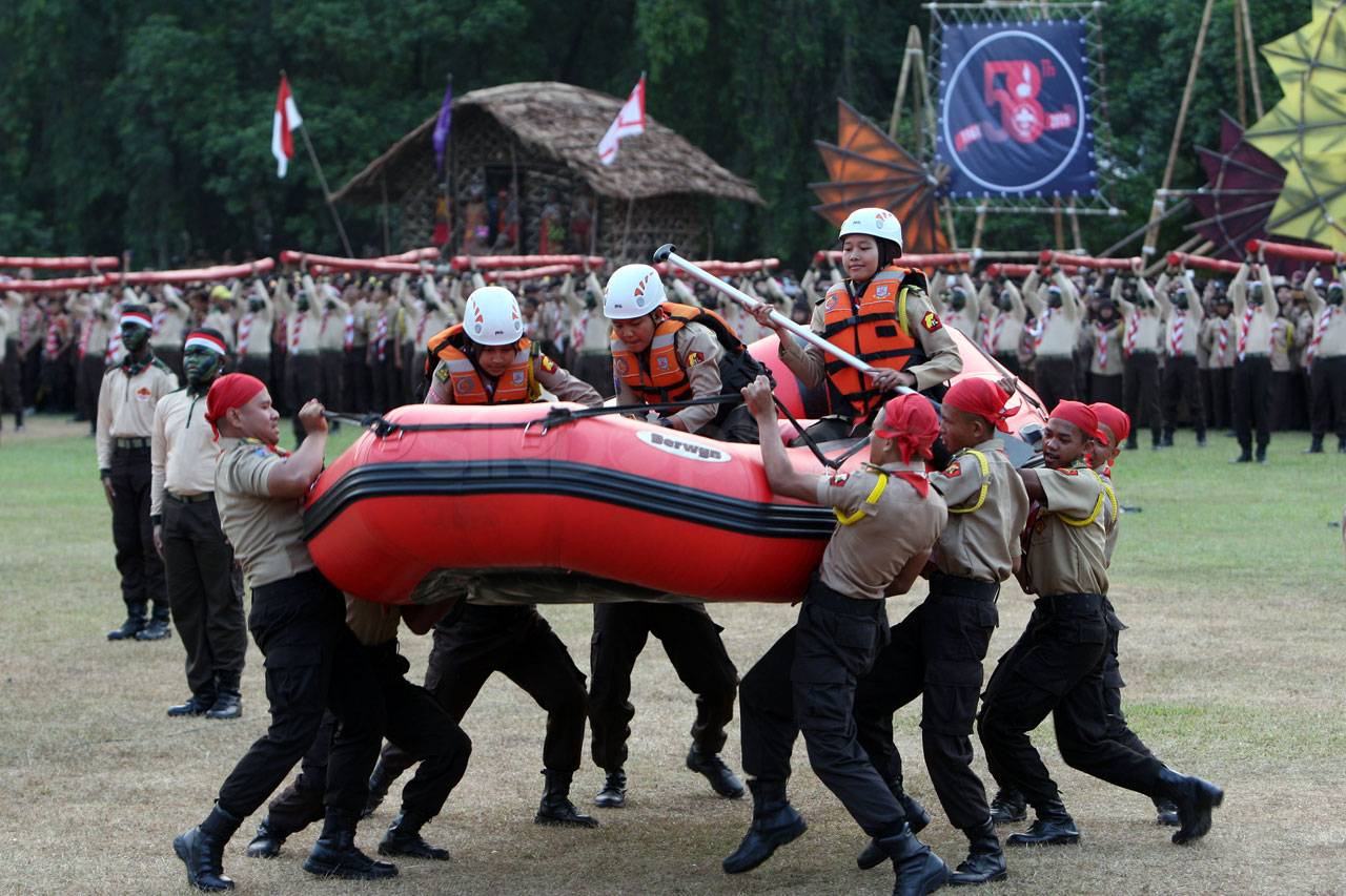 Presiden Jokowi Hadiri...