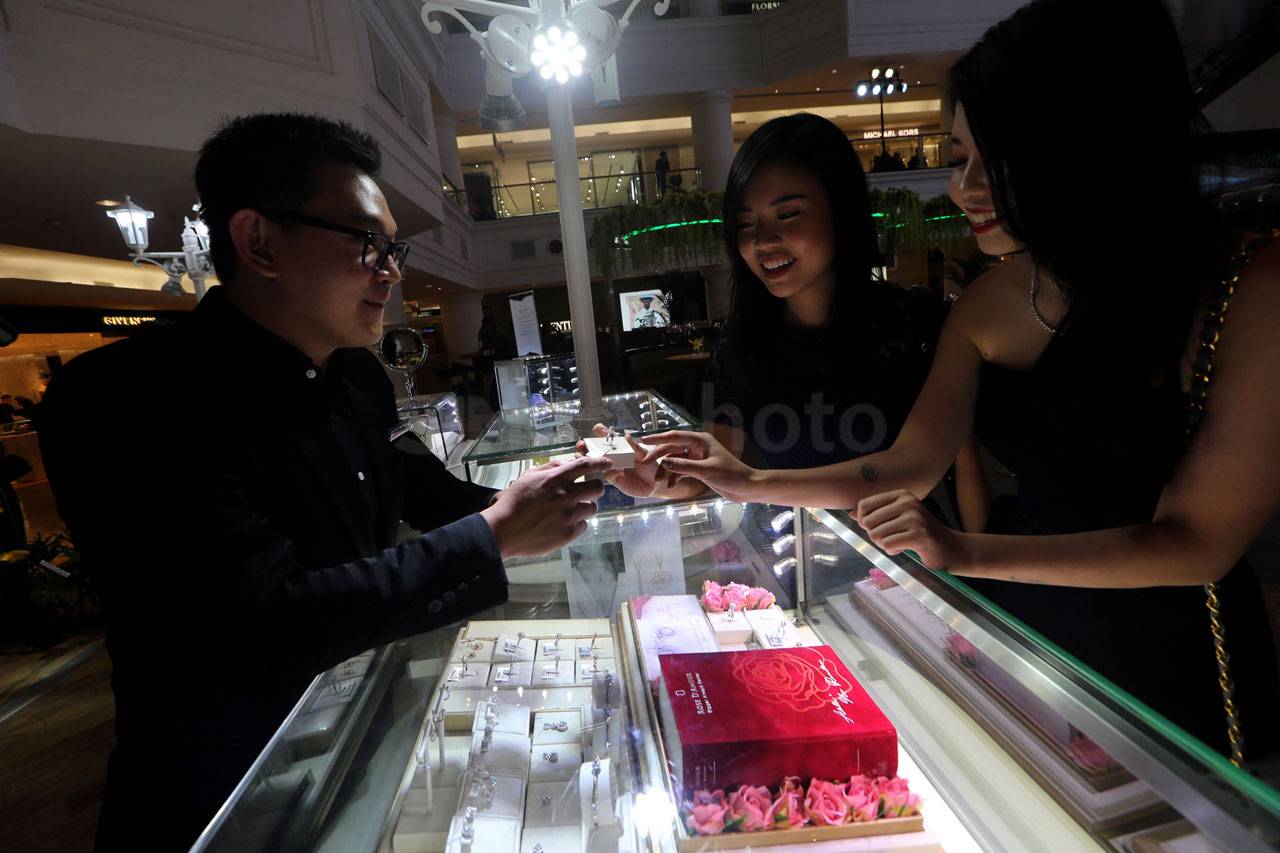 Adelle Jewellery Hadirkan...