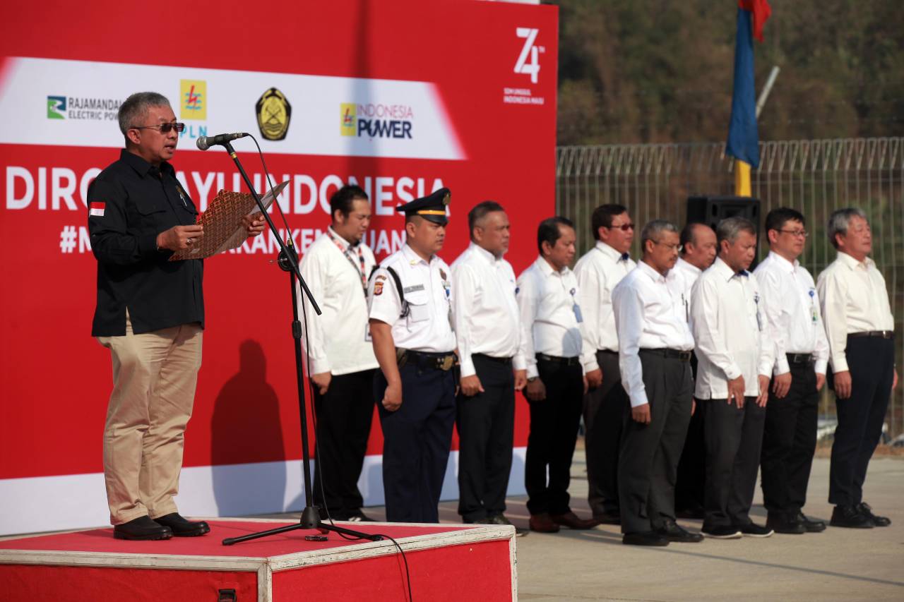 Upacara Bendera Peringatan...