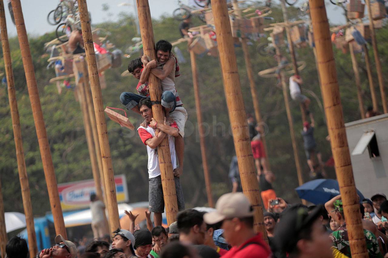 Lombat Panjang Pinang...