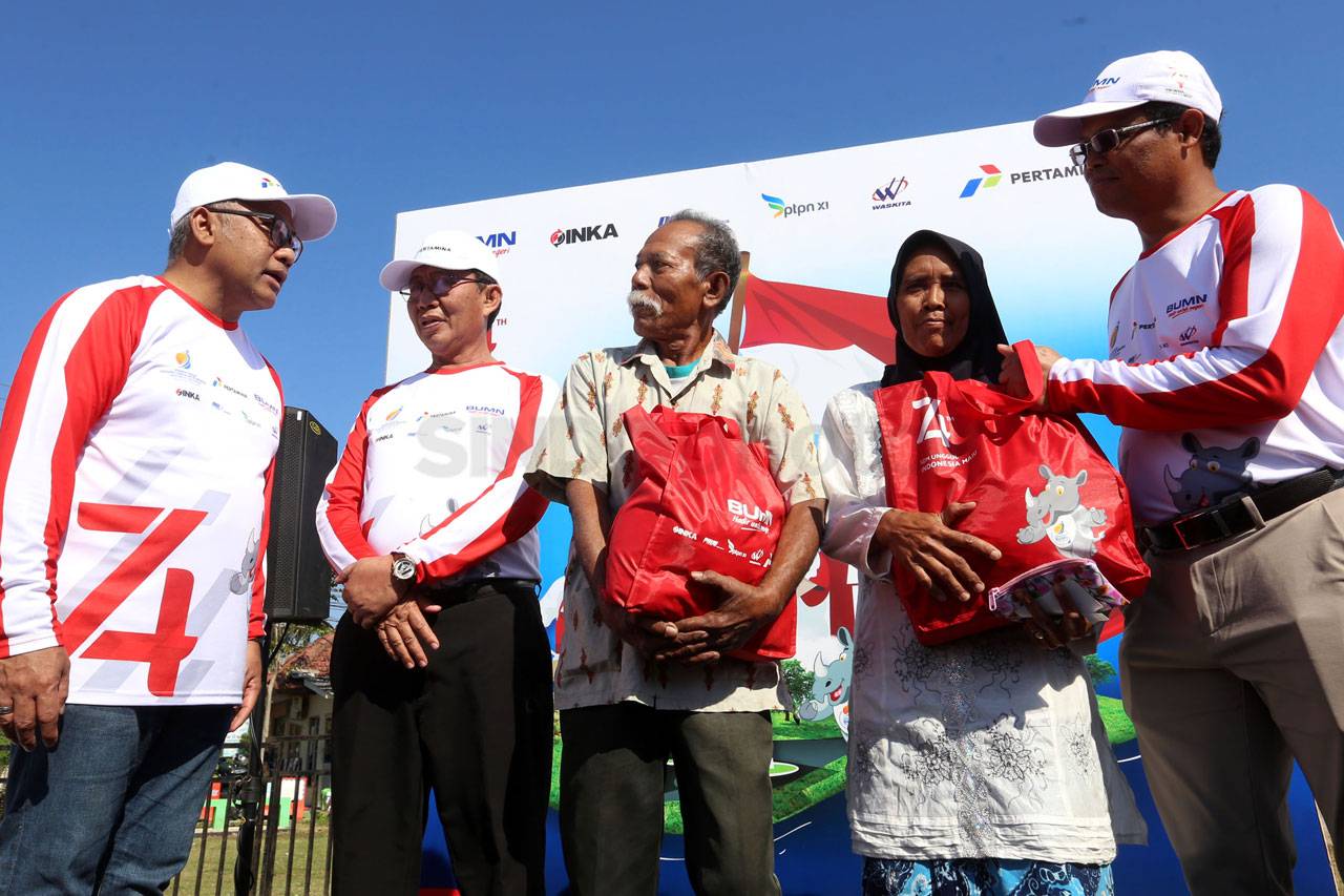 Ribuan Warga Tuban Serbu...