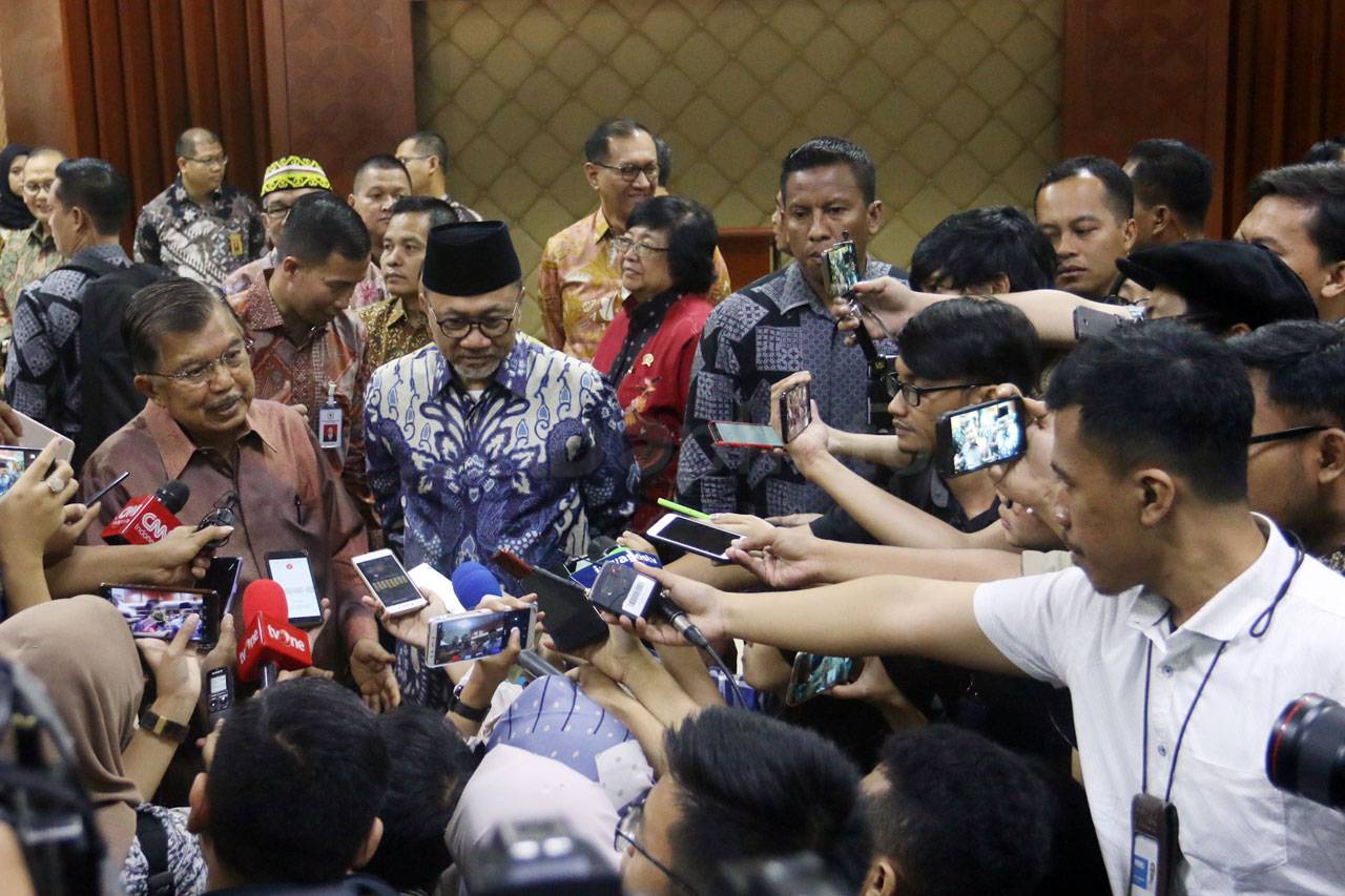 Wapres Jusuf Kalla Hadiri...