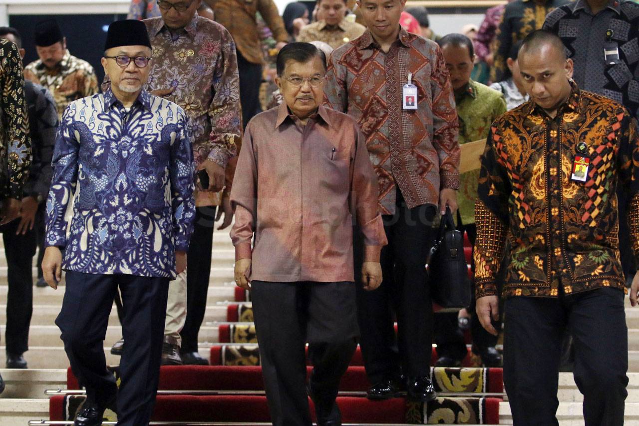 Wapres Jusuf Kalla Hadiri...