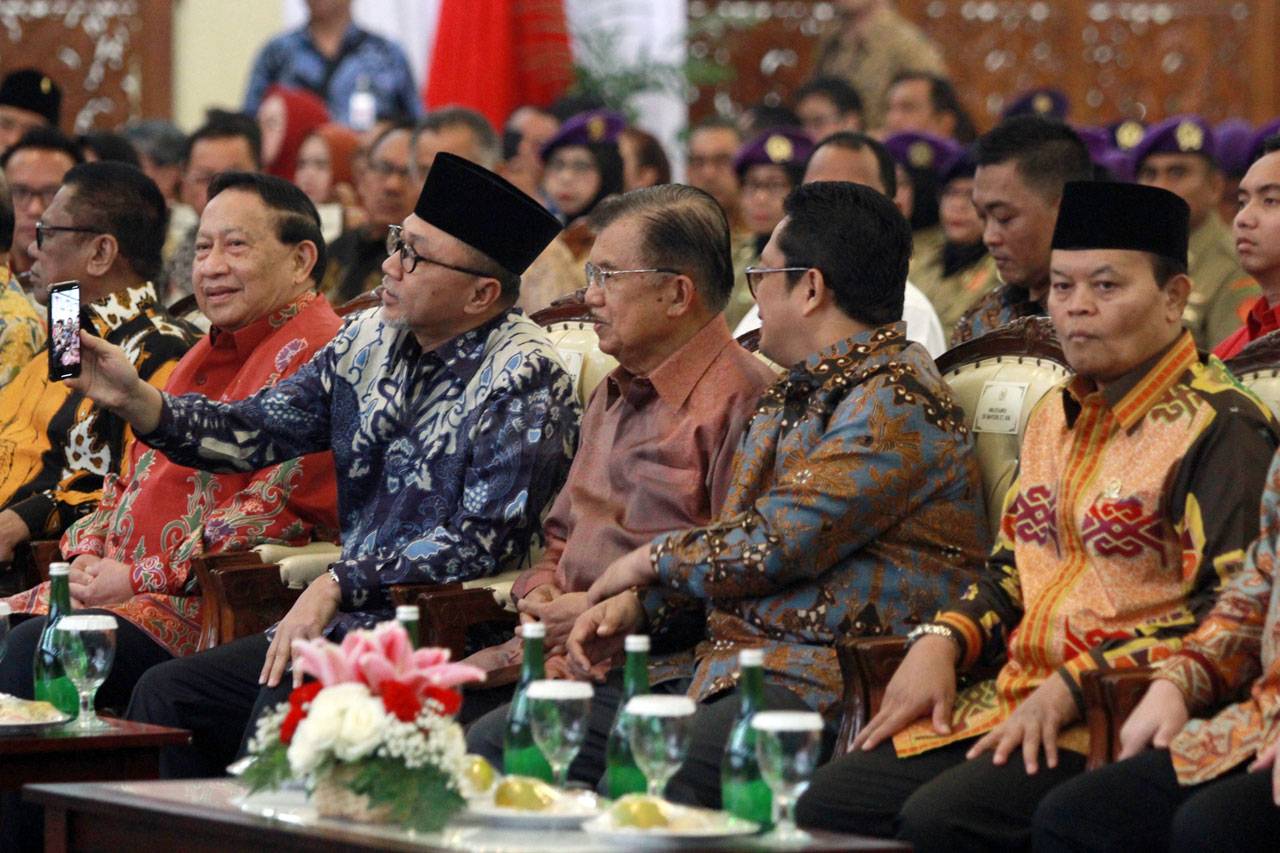 Wapres Jusuf Kalla Hadiri...