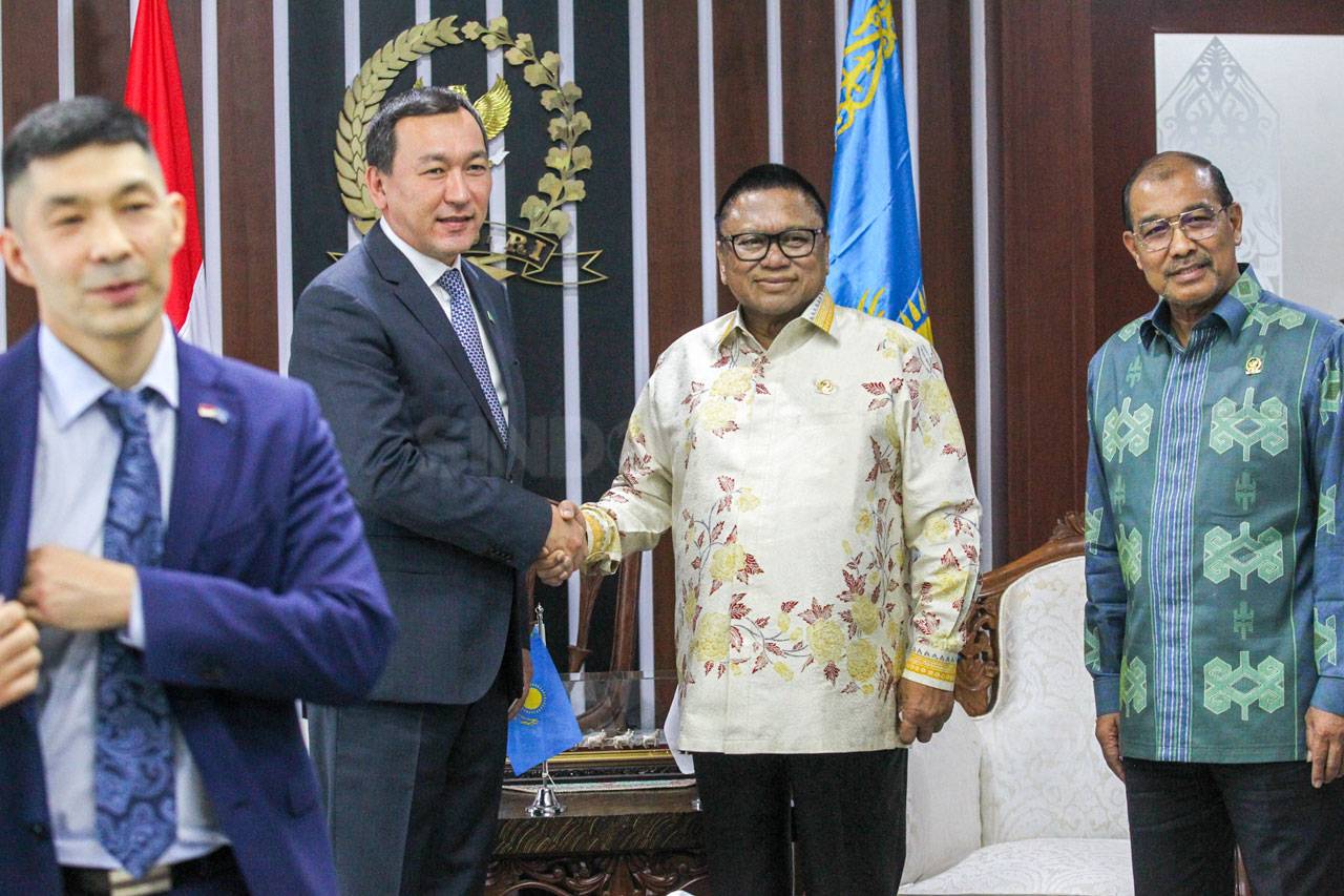 Bahas Kerjasama Bilateral,...