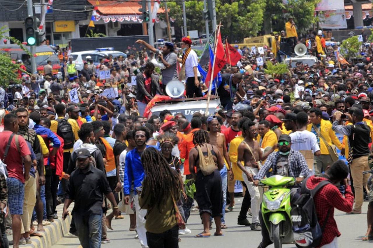 Aksi Massa di Jayapura...