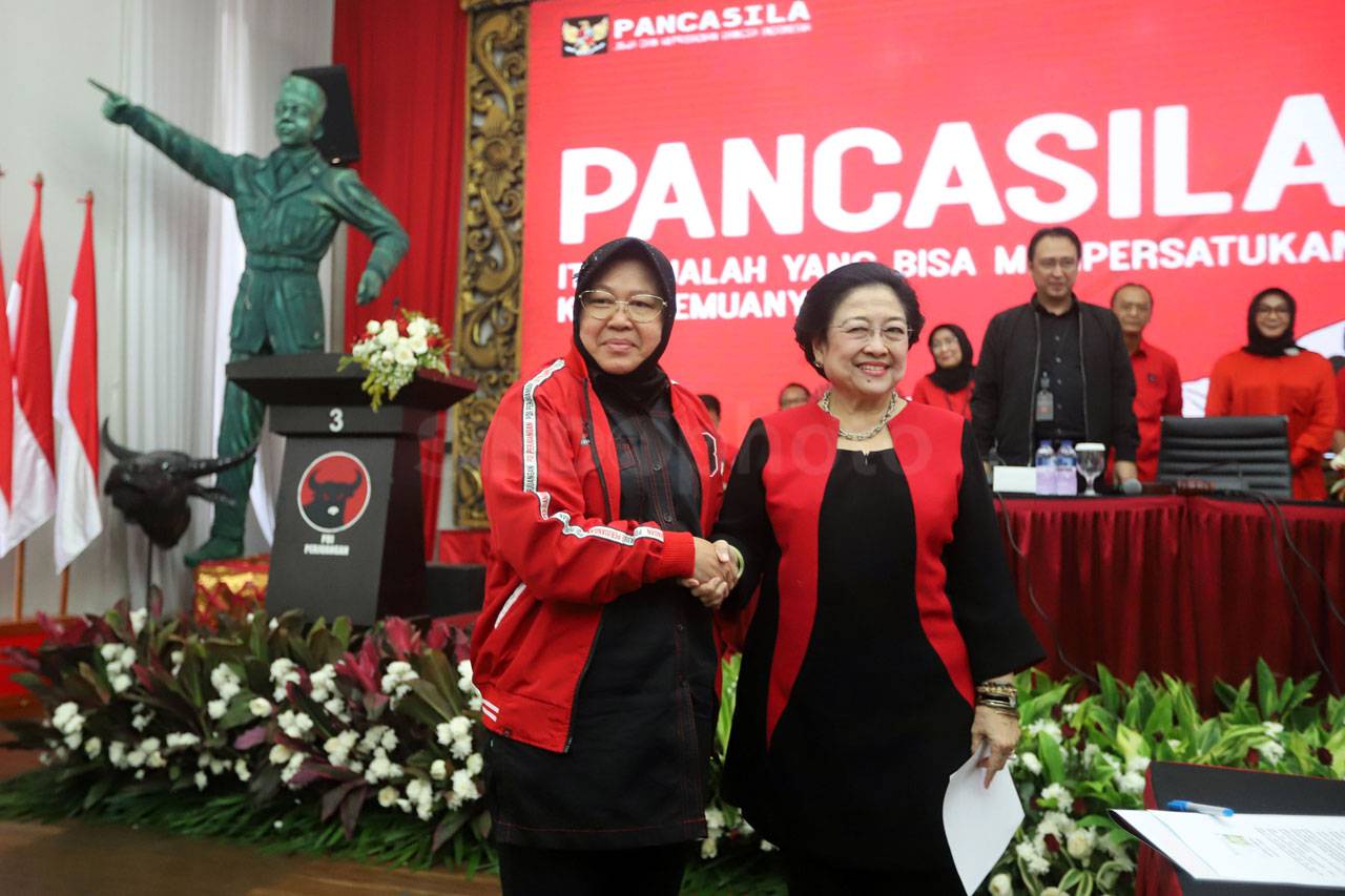 Megawati Lantik Risma...
