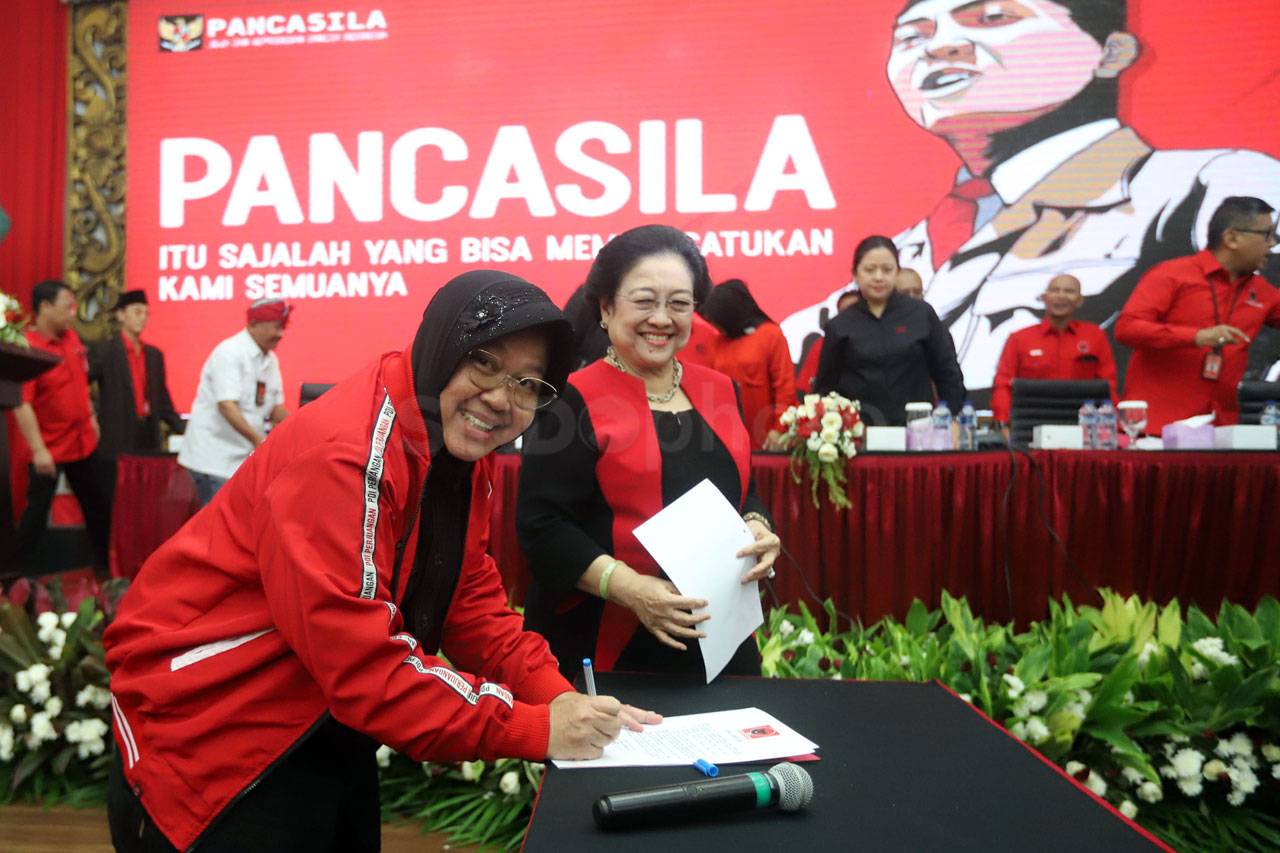 Megawati Lantik Risma...