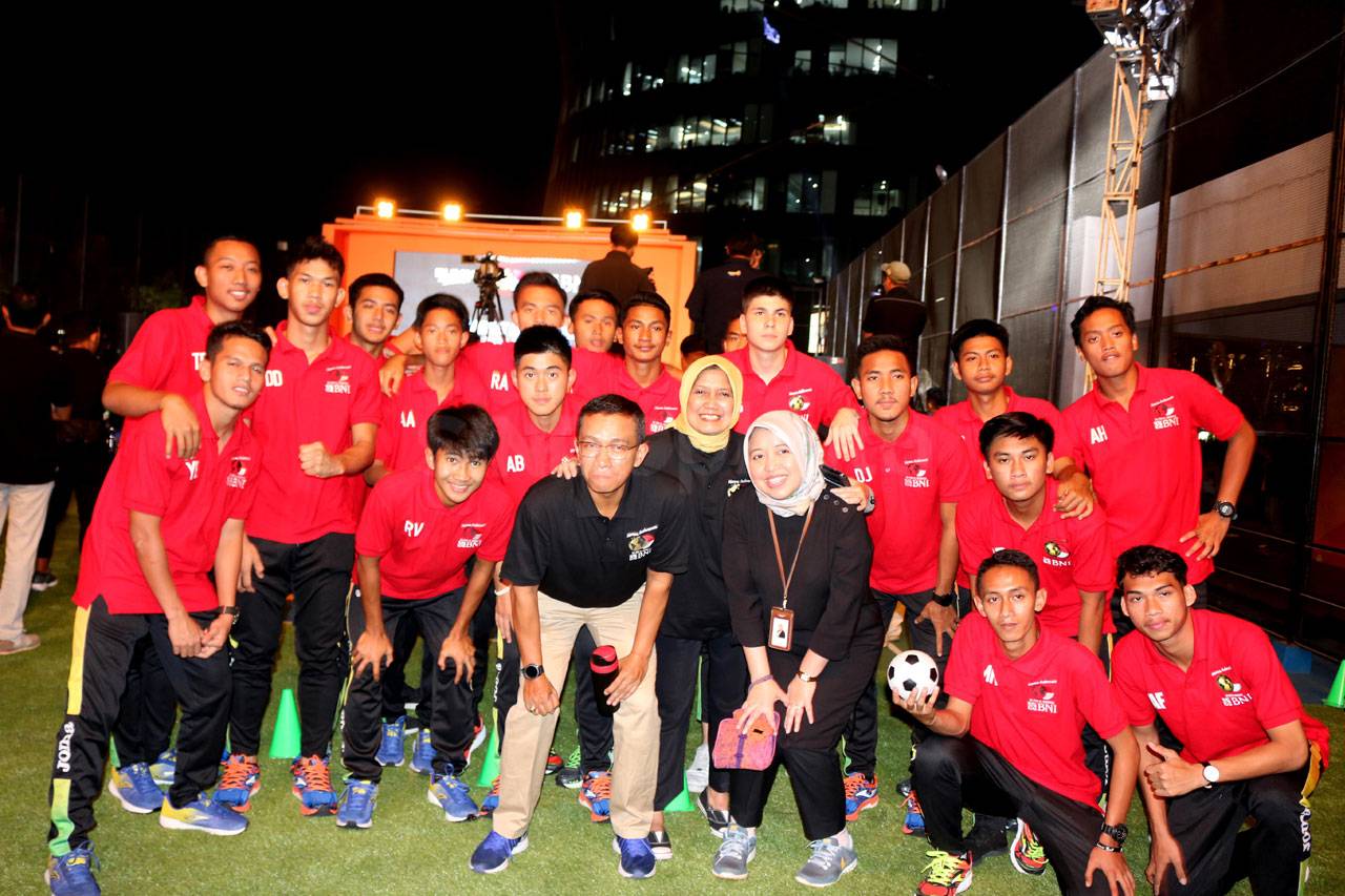 Menteri BUMN Lepas Tim...