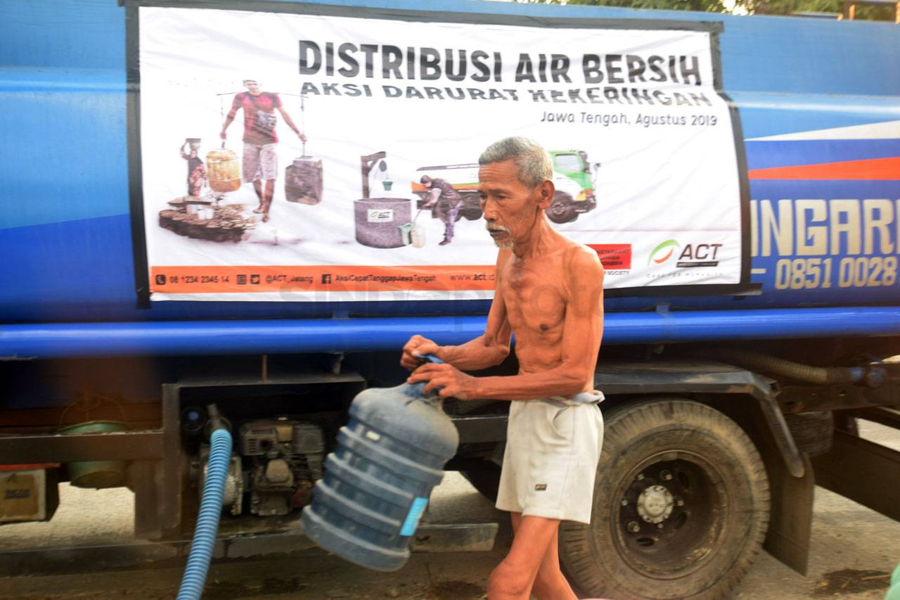 ACT Distribusikan Air...