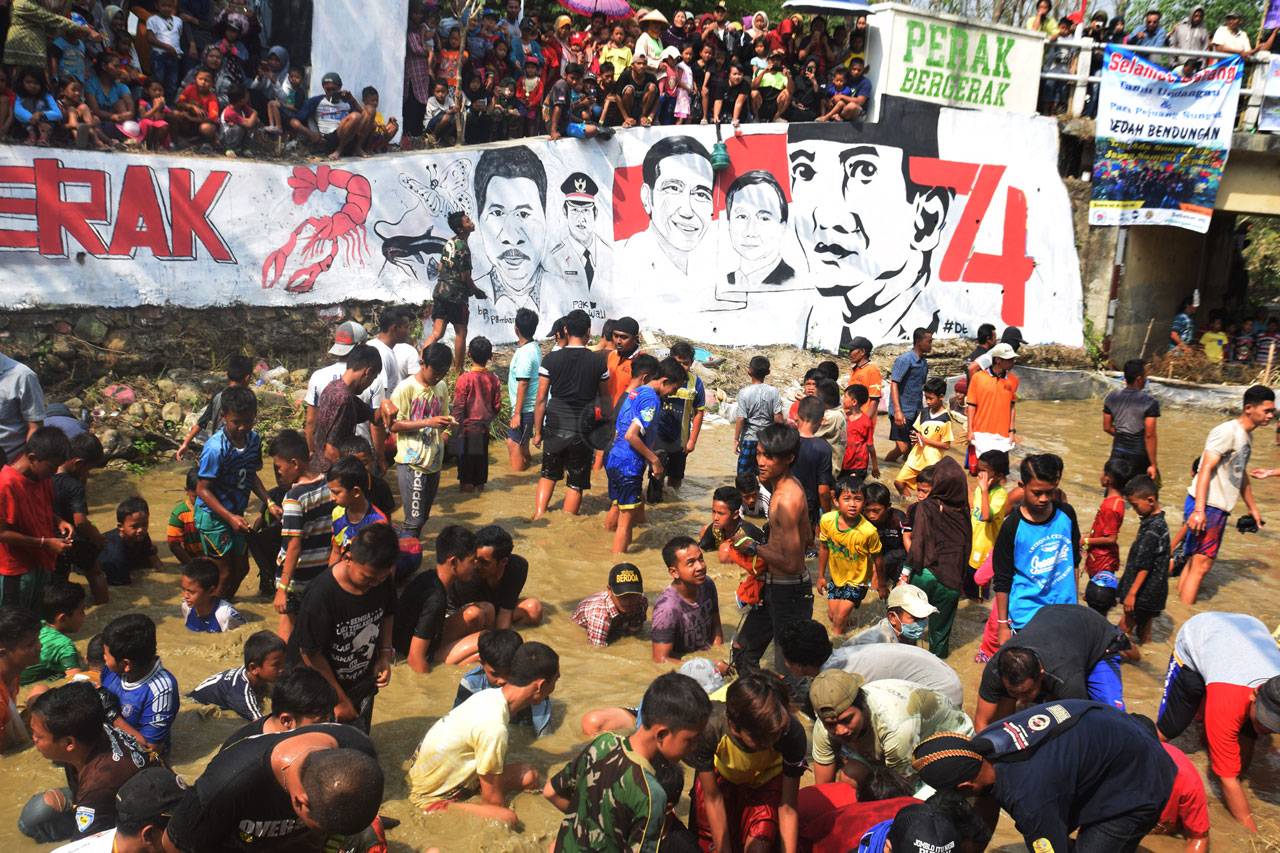 Tradisi Bedah Bendungan...