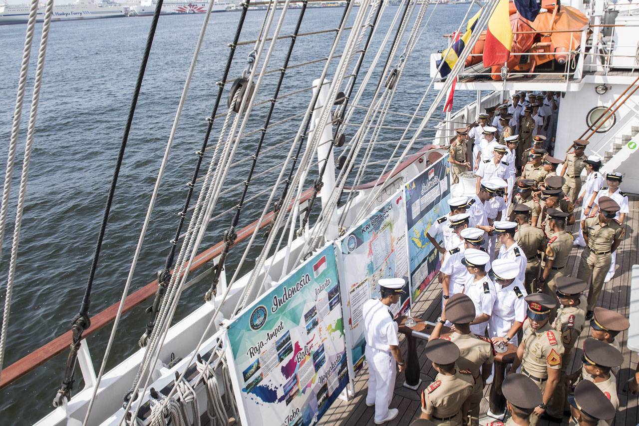 KRI Bima Suci Gelar...