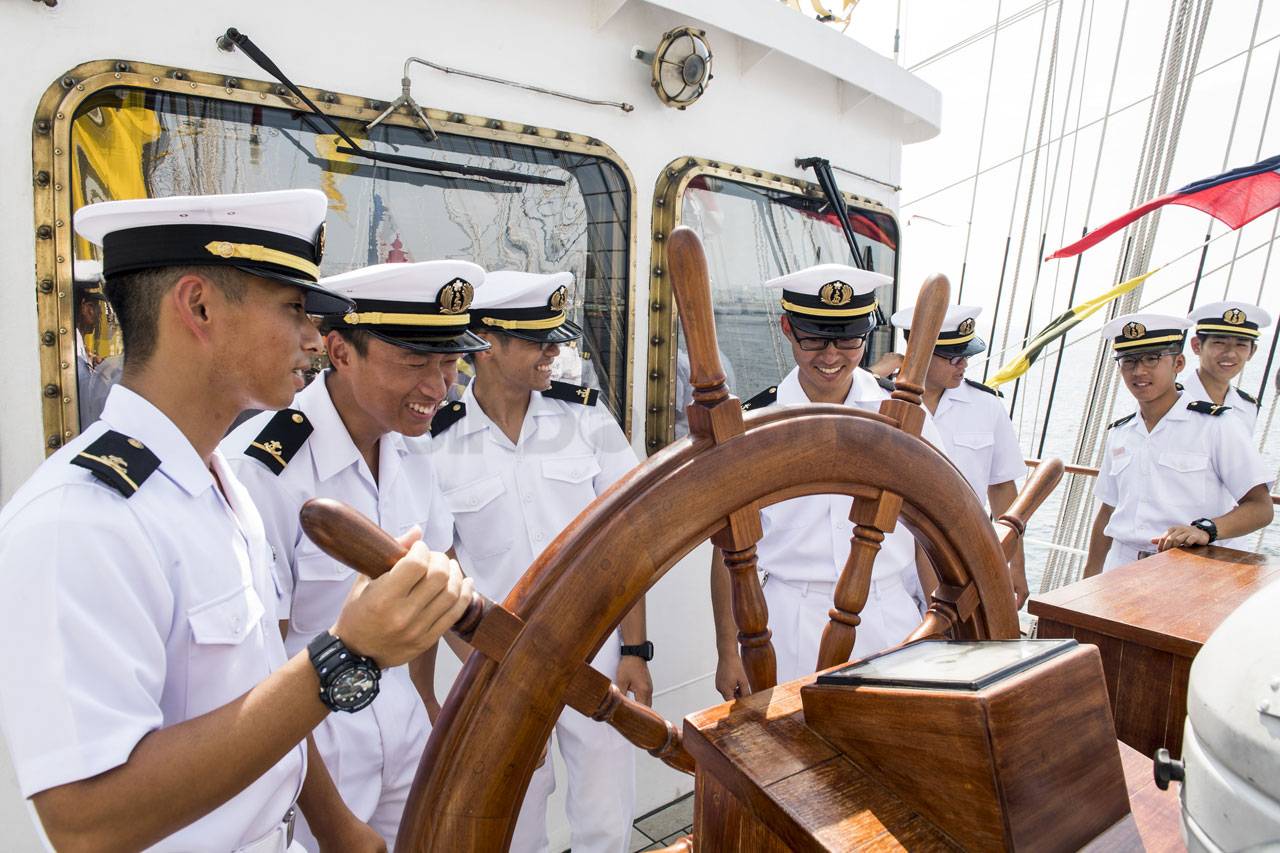 KRI Bima Suci Gelar...