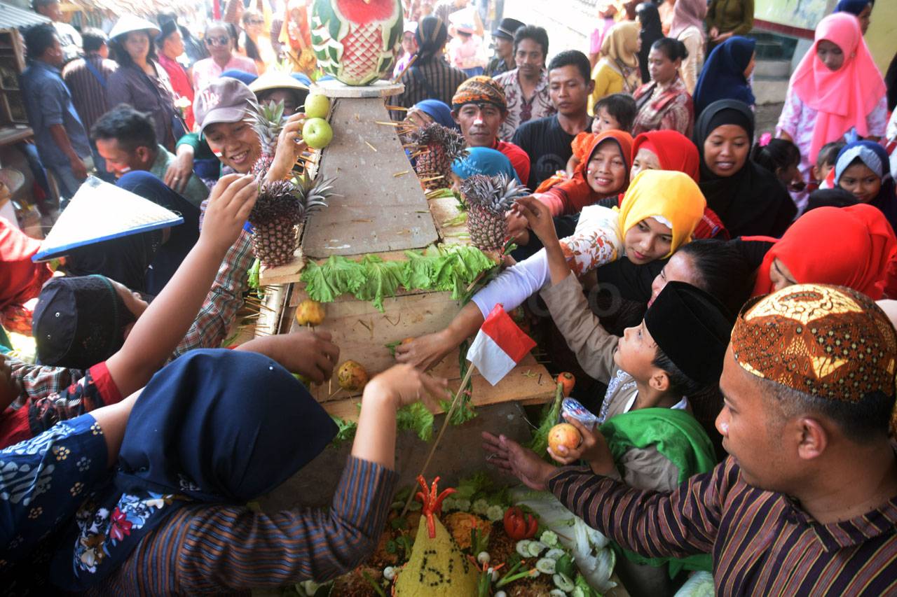 Meriahnya Arak-arakan...
